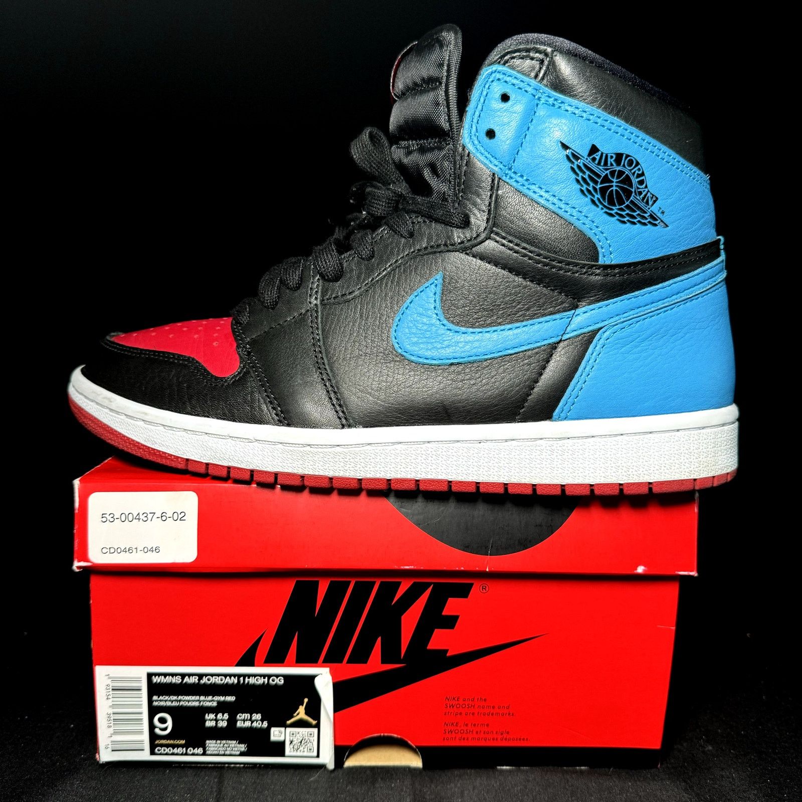 Jordan Brand × Nike Nike Air Jordan 1 High OG NC to Chi - Size 9 - Women's Shoes Size US 9 / IT 39 - 8 Thumbnail