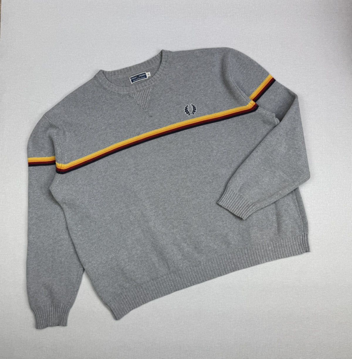 Fred Perry × Vintage Men’s Vintage Fred Perry Crew Neck Sweater size XL Size US XL / EU 56 / 4 - 1 Thumbnail