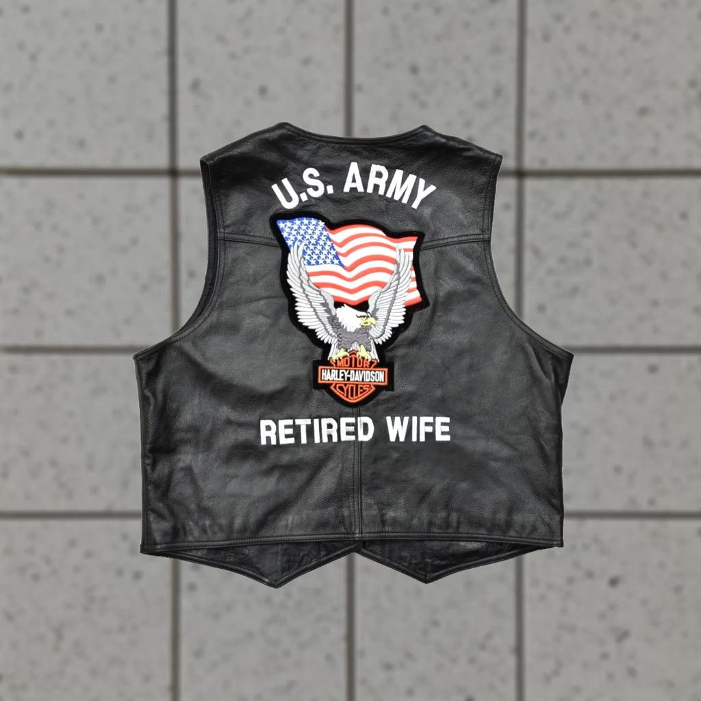 Harley Davidson VINTAGE Harley-Davidson Women Leather Vest L Black U.S. Army Wife 100th Anniversary Logo Biker Casual Spring Summer Fall Mens Womens Girls Boys Size L / US 10 / IT 46 - 1 Thumbnail
