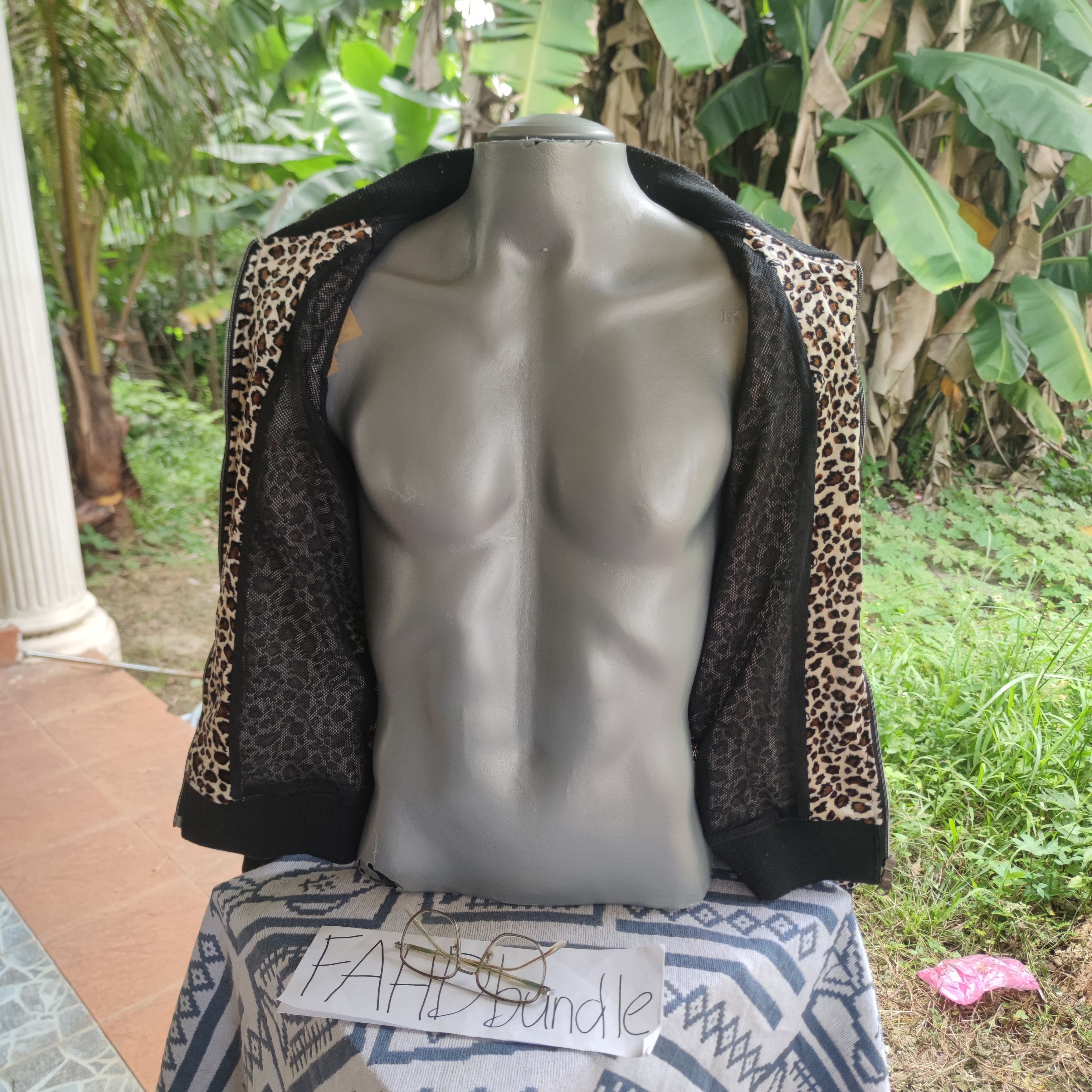 Lonsdale LONSDALE LONDON LEOPARD SUKAJAN DRAGON SIZE L FITS S-M Size US L / EU 52-54 / 3 - 7 Thumbnail