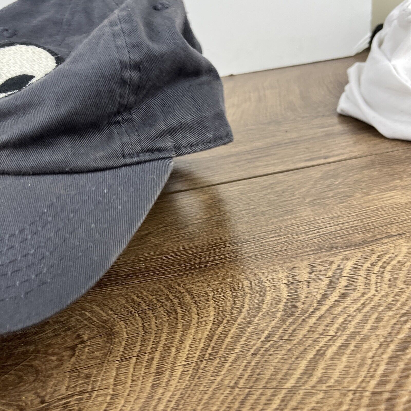 Other Alien Gray Hat Alien Gray Hat Adjustable Adult Size Hat Gray Size ONE SIZE - 7 Thumbnail