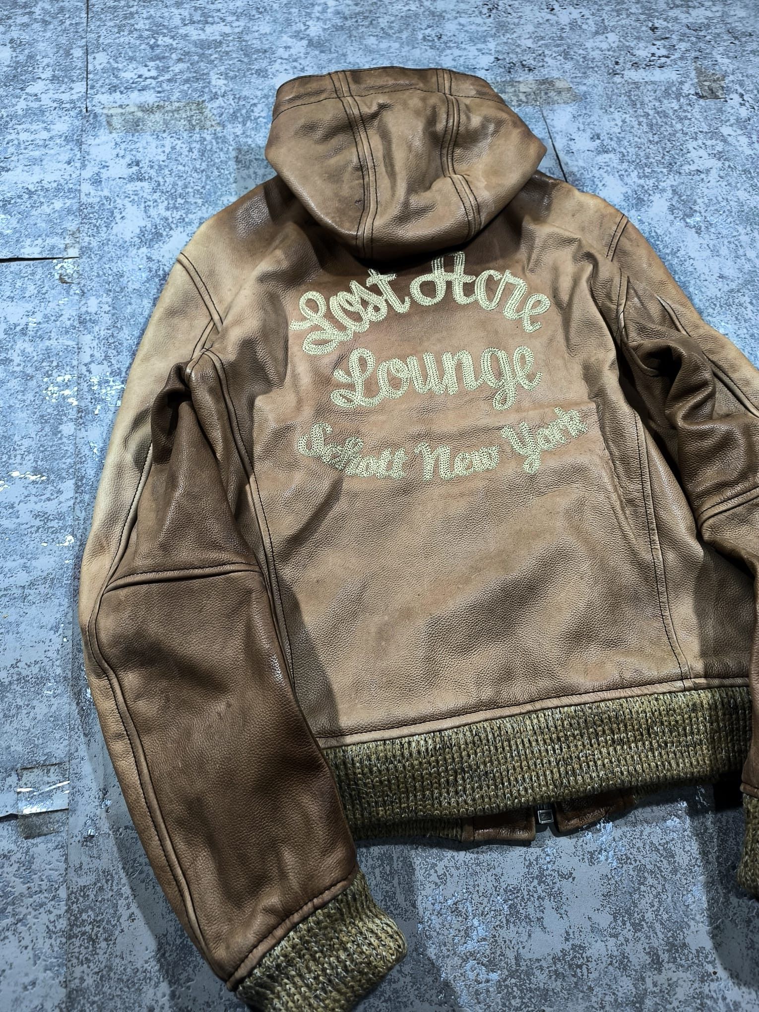 Schott vtg hooded naturally faded schott leather bomber Size US S / EU 44-46 / 1 - 3 Thumbnail
