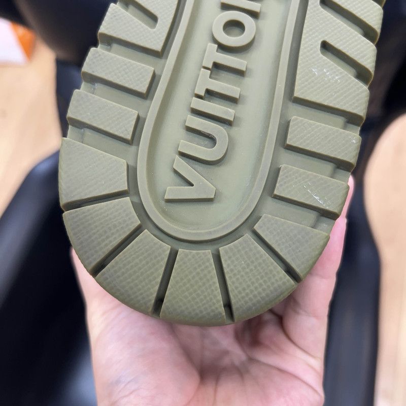 Louis Vuitton Louis Vuitton Trainer Maxi Low Top Sneakers -2508 Size US 9.5 / EU 42-43 - 7 Thumbnail