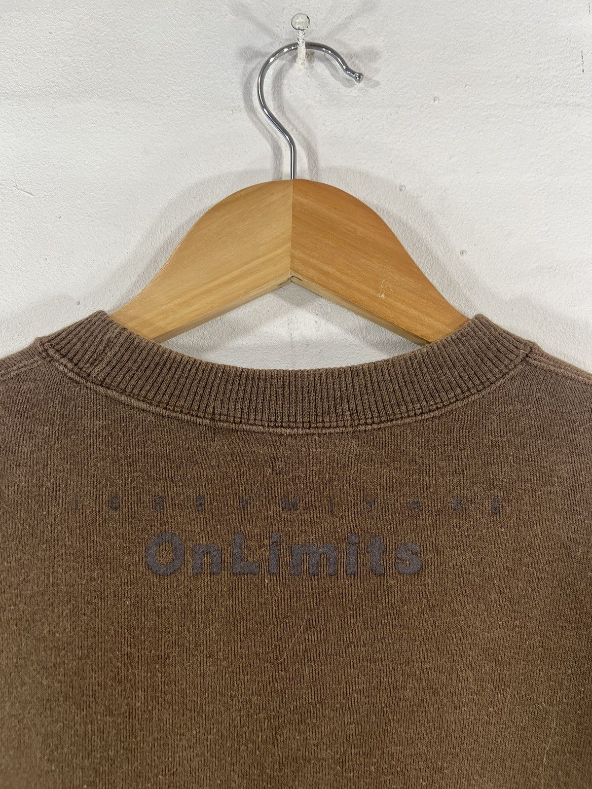 Issey Miyake Vintage 90's Issey Miyake On Limits sweatshirt Size US M / EU 48-50 / 2 - 7 Thumbnail