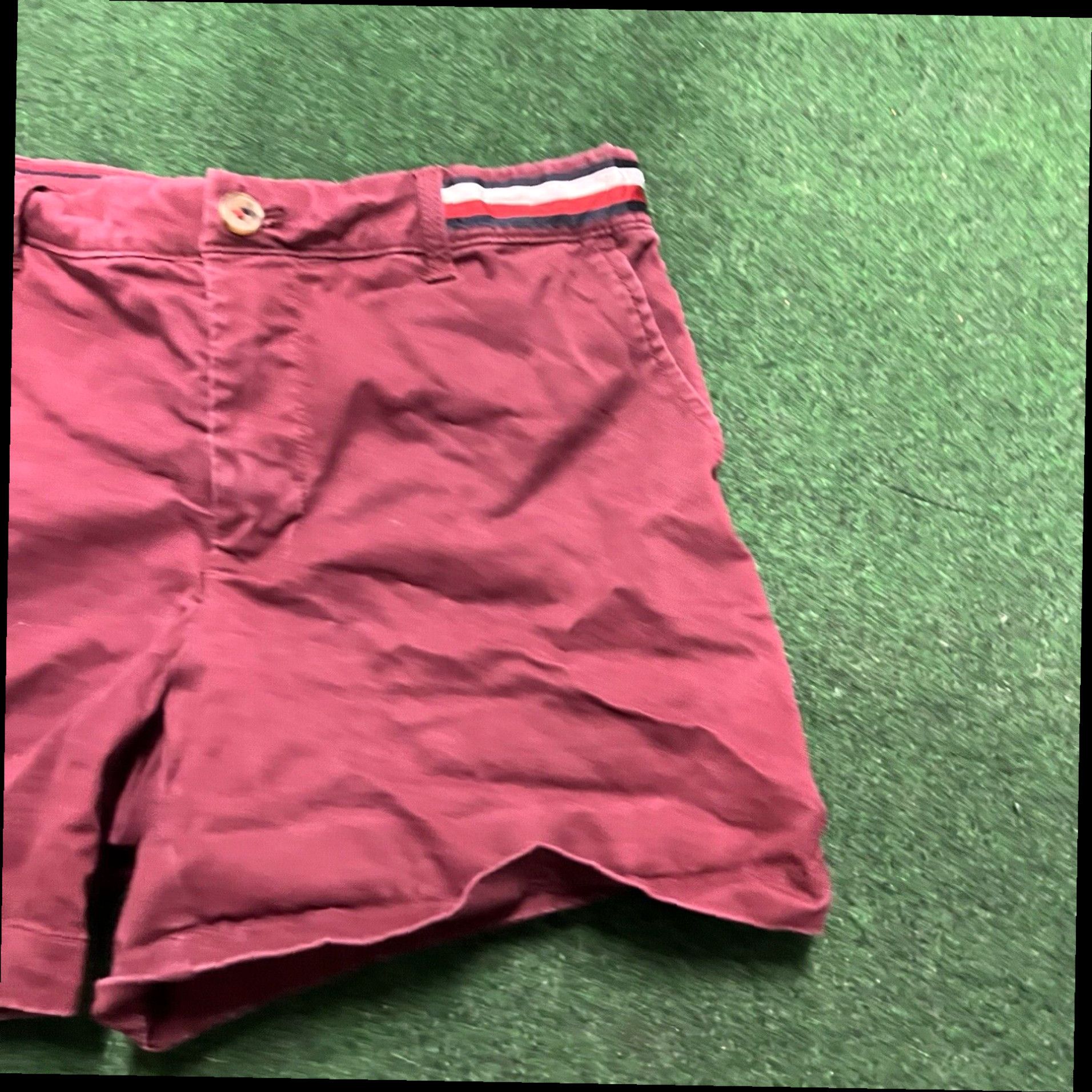 Tommy Hilfiger TOMMY HILFIGER Womens Size 4 Red 100% Cotton Flat Front Chino Shorts Size 27" / US 4 / IT 40 - 2 Thumbnail