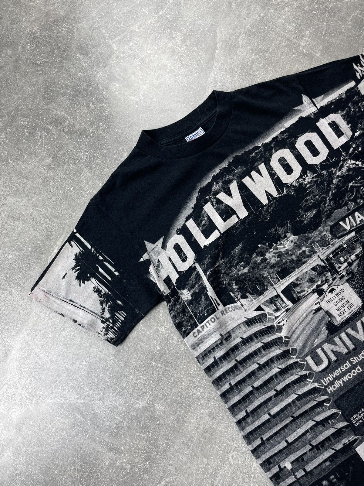 Vintage Vintage 90s Hollywood Universal City Graphic T-Shirt USA Size US M / EU 48-50 / 2 - 5 Thumbnail