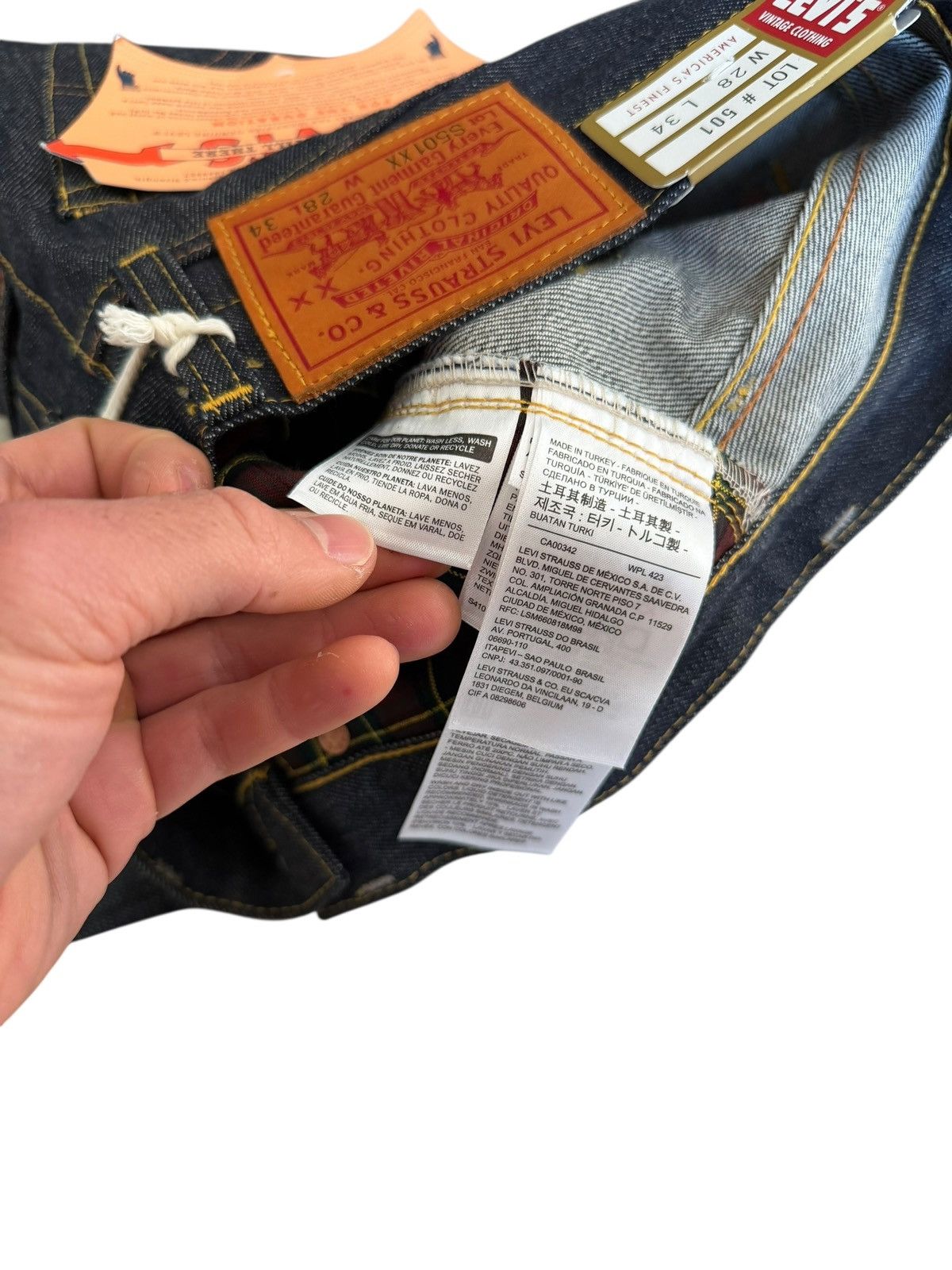 Levi's Vintage Clothing LVC 1944 1/100 WW2Cone Mills White Oak Perfect Imperfections Size US 28 / EU 44 - 18 Thumbnail