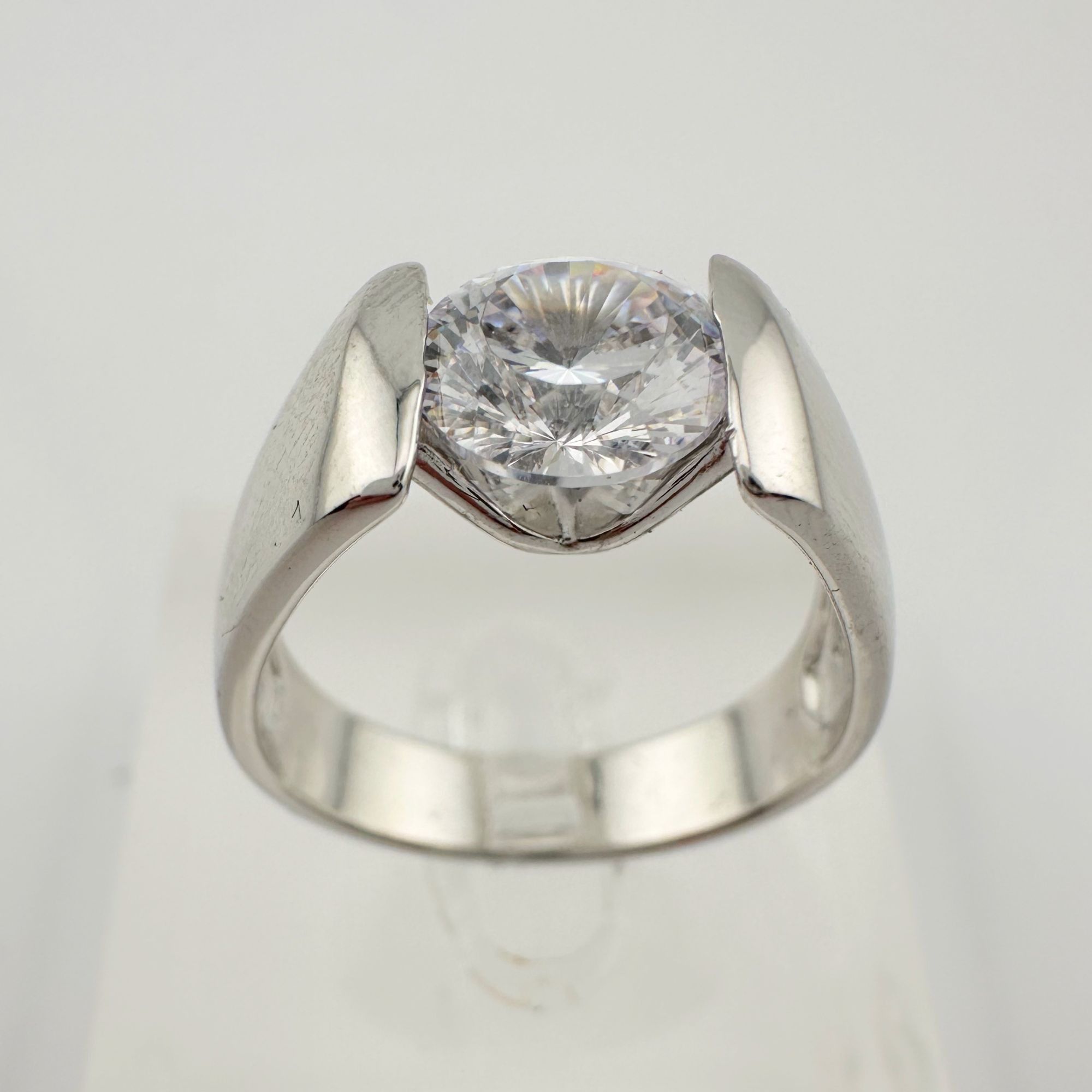 Other Shimmering and Beautiful 2.00 Carat DiamondLite Solitaire Size ONE SIZE - 2 Thumbnail