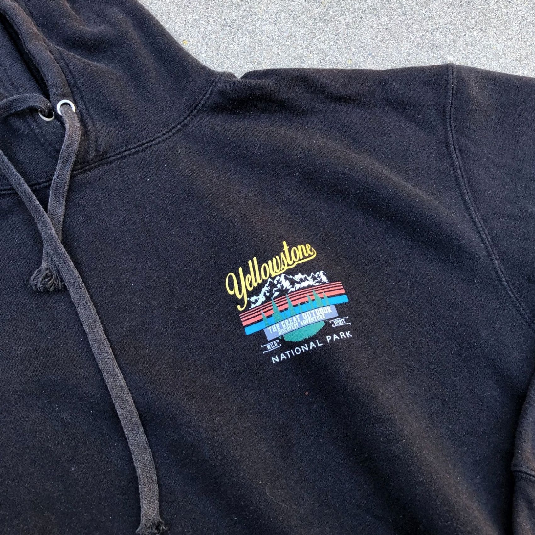 CO PACIFIC & CO Yellowstone National Park Pullover Hoodie Sweatshirt Men's LG Black Size US L / EU 52-54 / 3 - 4 Thumbnail