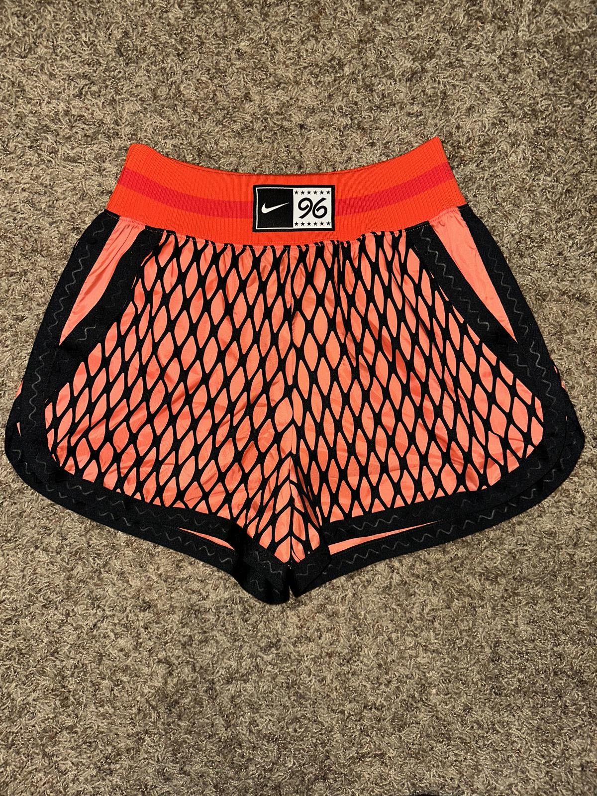 Nike UNRELEASED Nike Women’s Swoosh Fly 96 Basketball Shorts Sample Size 28" / US 6 / IT 42 - 1 Thumbnail