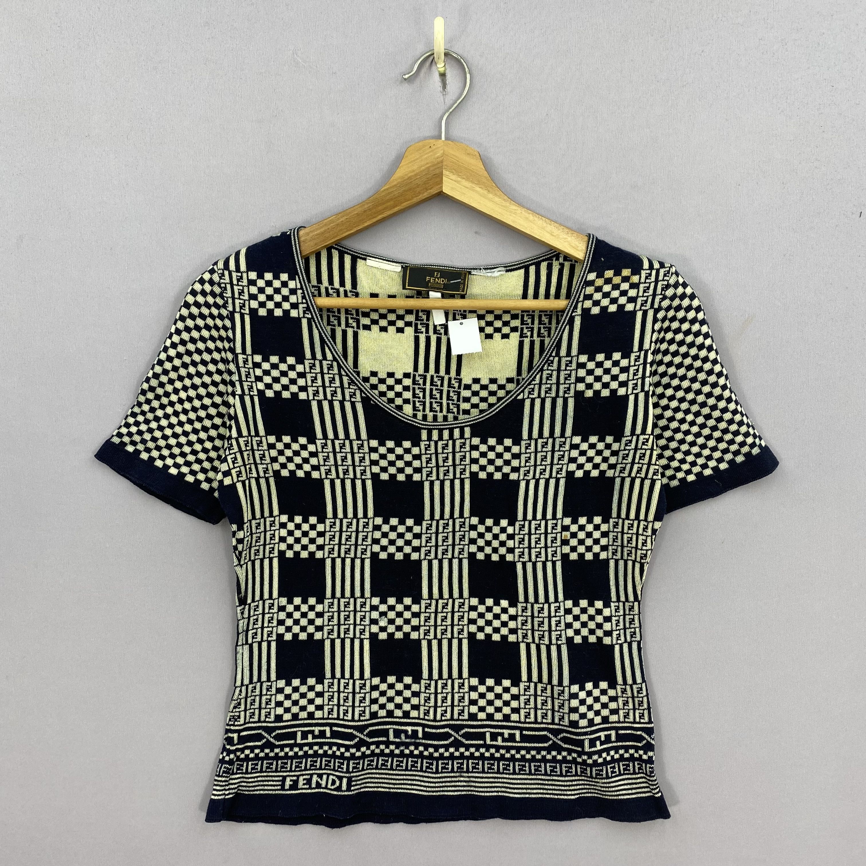 Japanese Brand Vintage 90s Fendi Short Sleeve Tops Knit Monogram Sweater Size XXS / US 00 / IT 34 - 2 Thumbnail