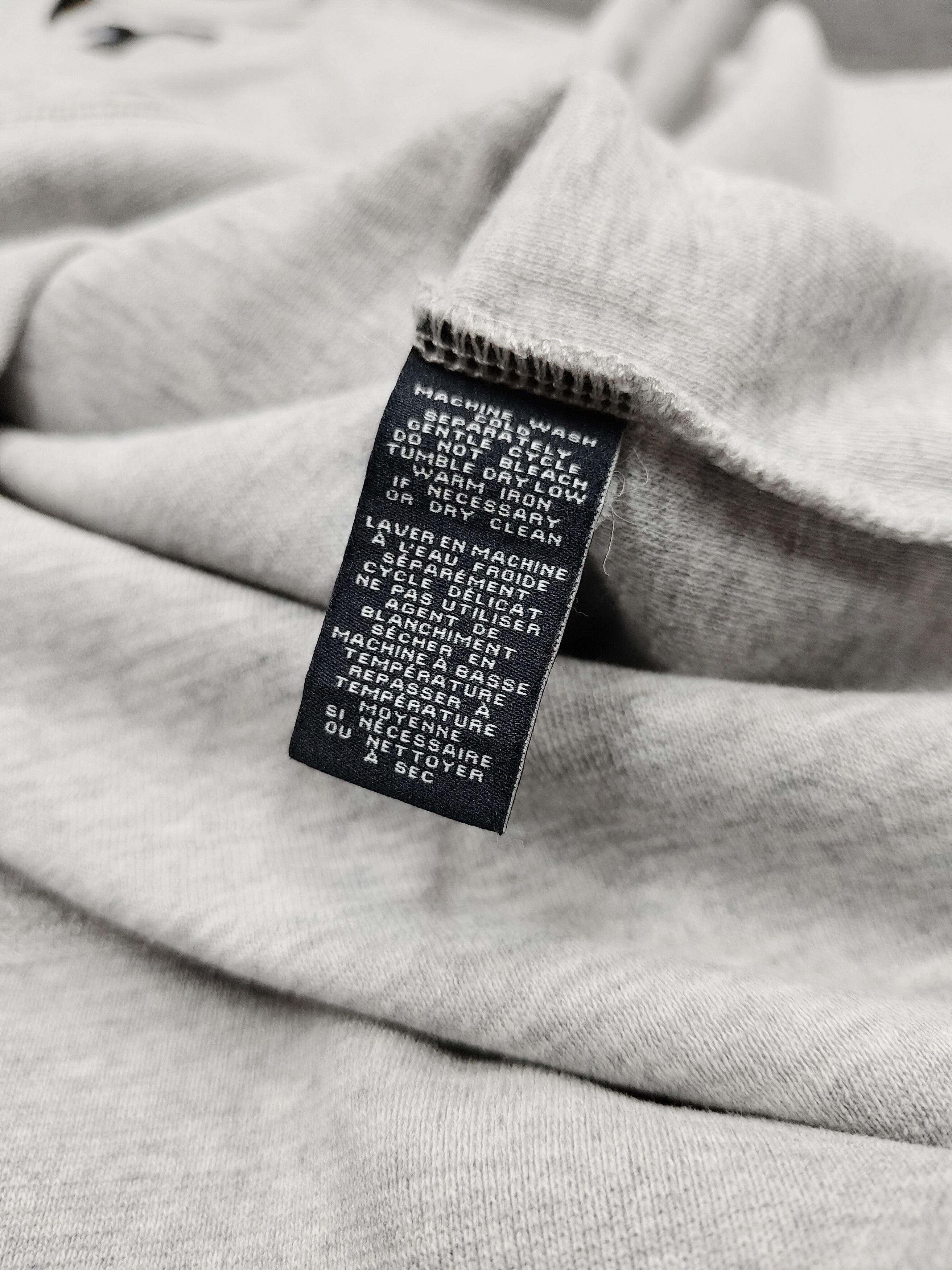 Marc Jacobs Marc Jacobs💥Minimalist Big Logo Pacthwork Sweatshirt Size US M / EU 48-50 / 2 - 7 Thumbnail
