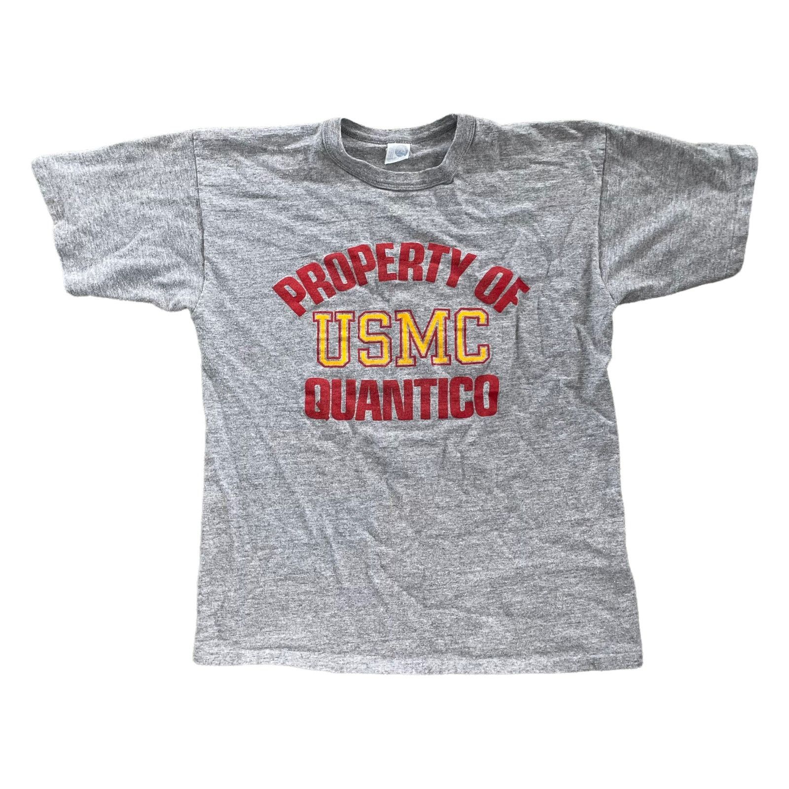 Vintage Vintage USMC Property of Quantico Single Stitched Tee L Size US L / EU 52-54 / 3 - 1 Thumbnail