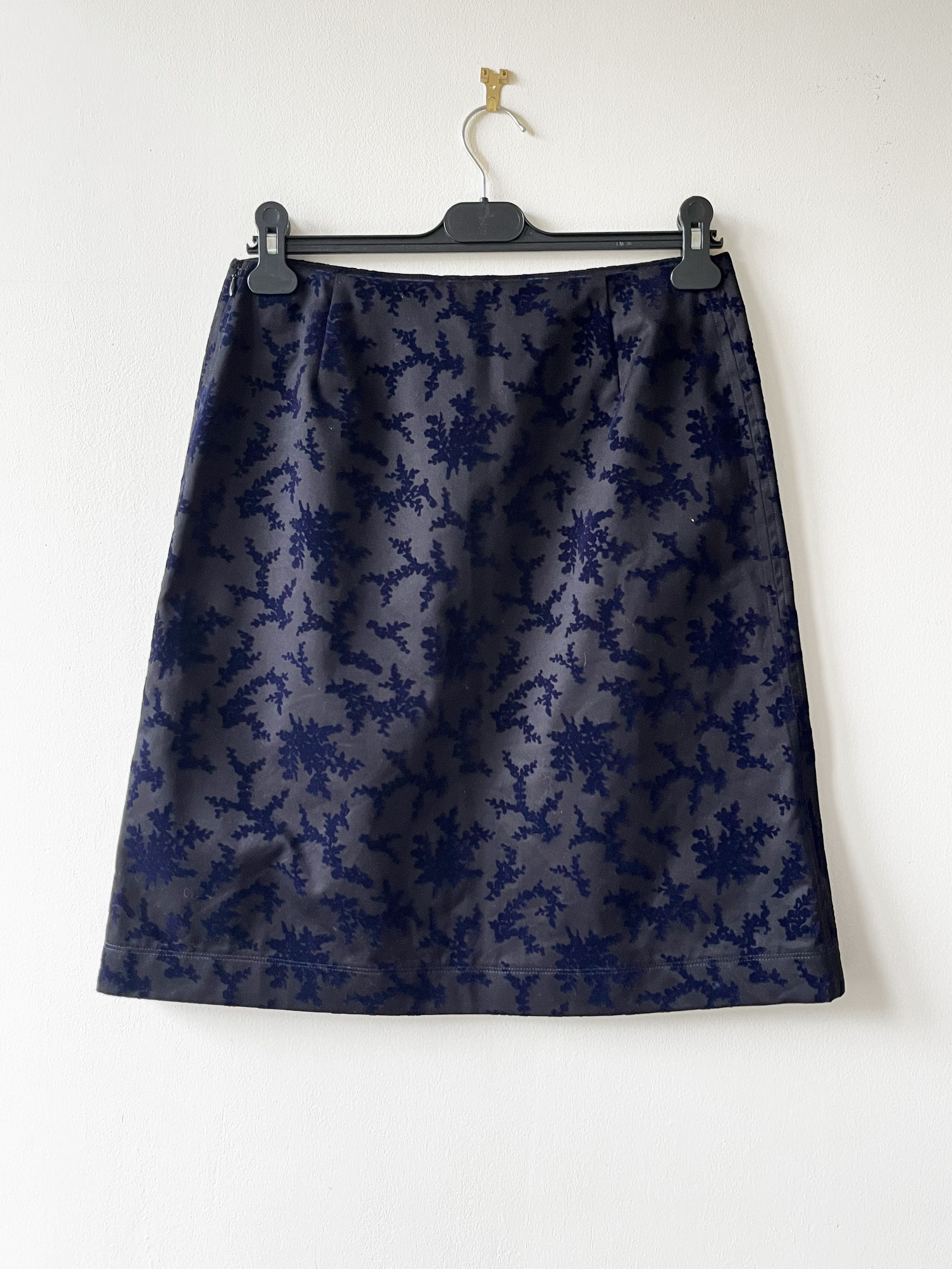 Jil Sander Jil Sander Floral Velvet Flock print skirt Size 28" / US 6 / IT 42 - 2 Thumbnail