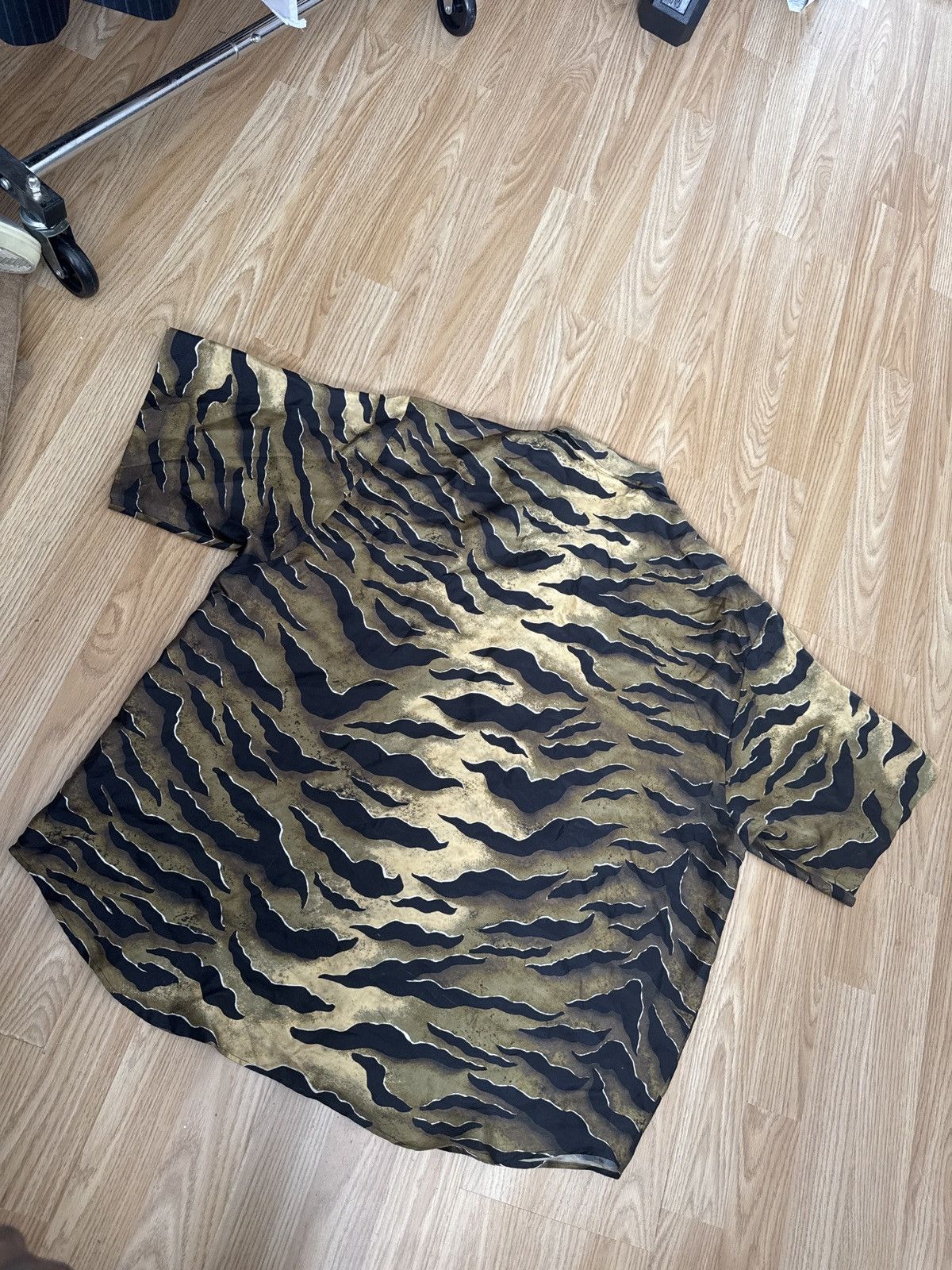 Dsquared2 Dsquared Silk Animal Print Shirt Size US L / EU 52-54 / 3 - 2 Thumbnail