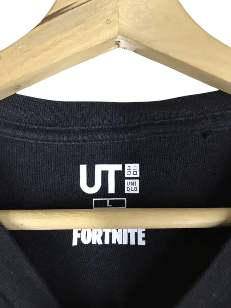 Uniqlo Uniqlo x Fortnite Tshirts Size US L / EU 52-54 / 3 - 5 Thumbnail