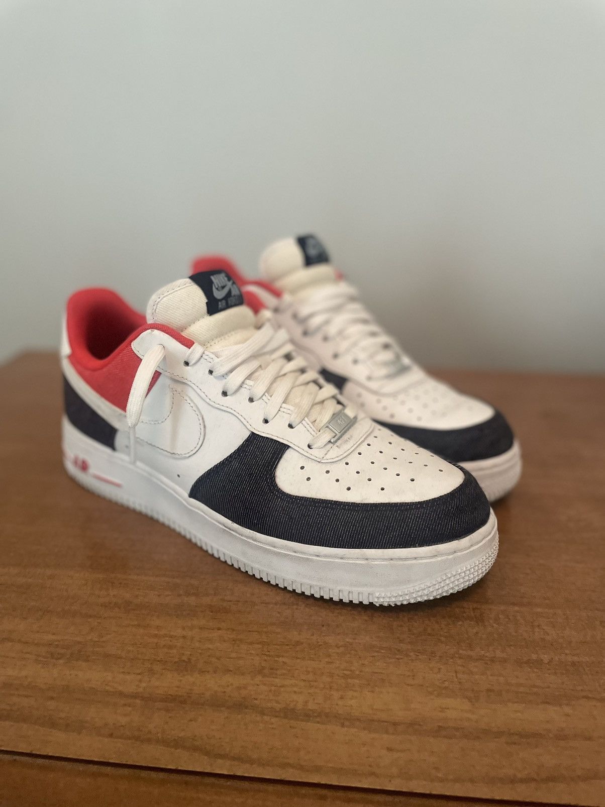 Nike Air Force 1 White, Red & Denuim Sneakers - LIKE NEW - Rare ITEM Nike Air Force 1  main image 4