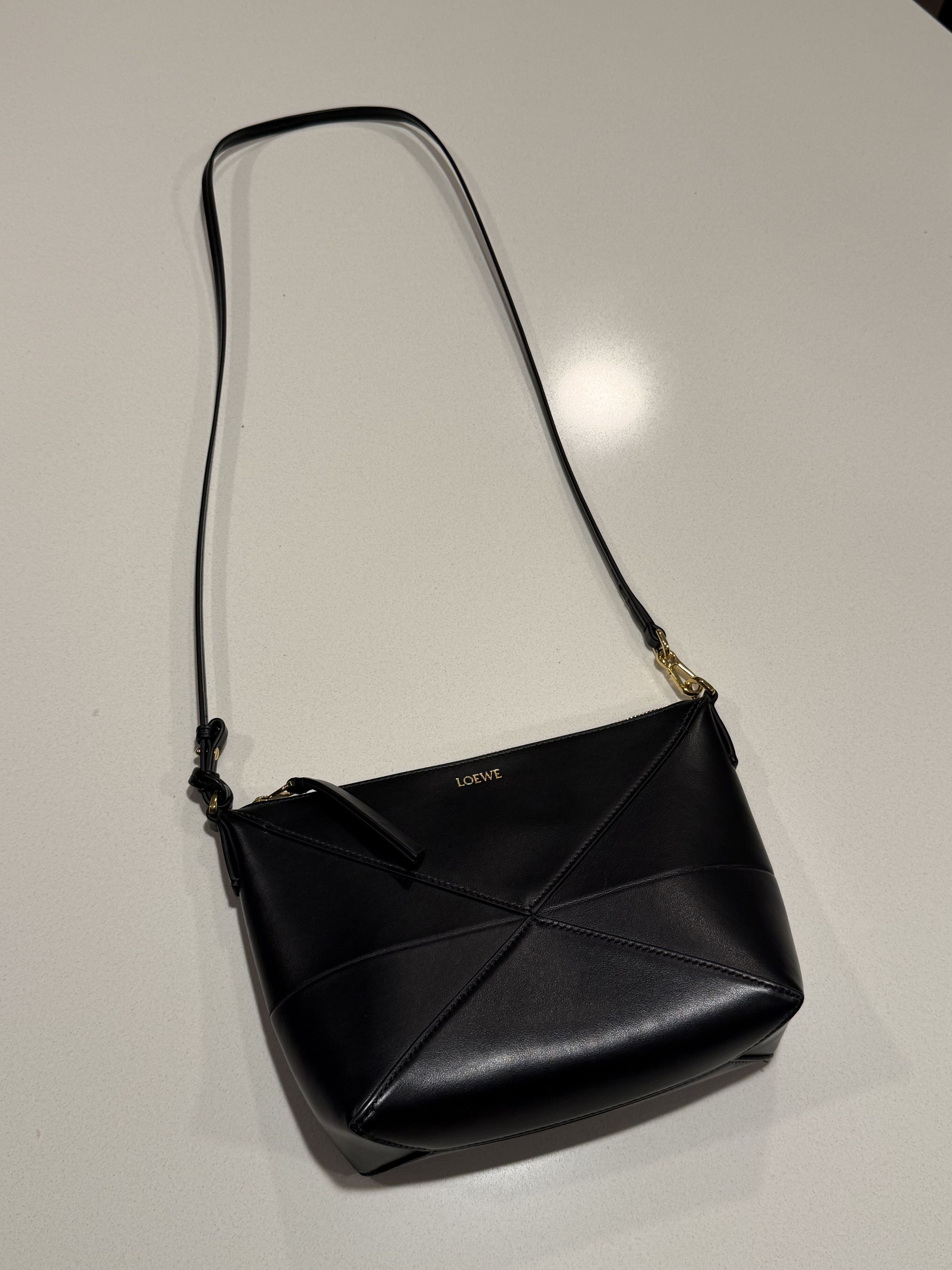 Loewe Loewe Leather Crossbody Bag – Near New – Full Set – Black Size ONE SIZE - 4 Thumbnail
