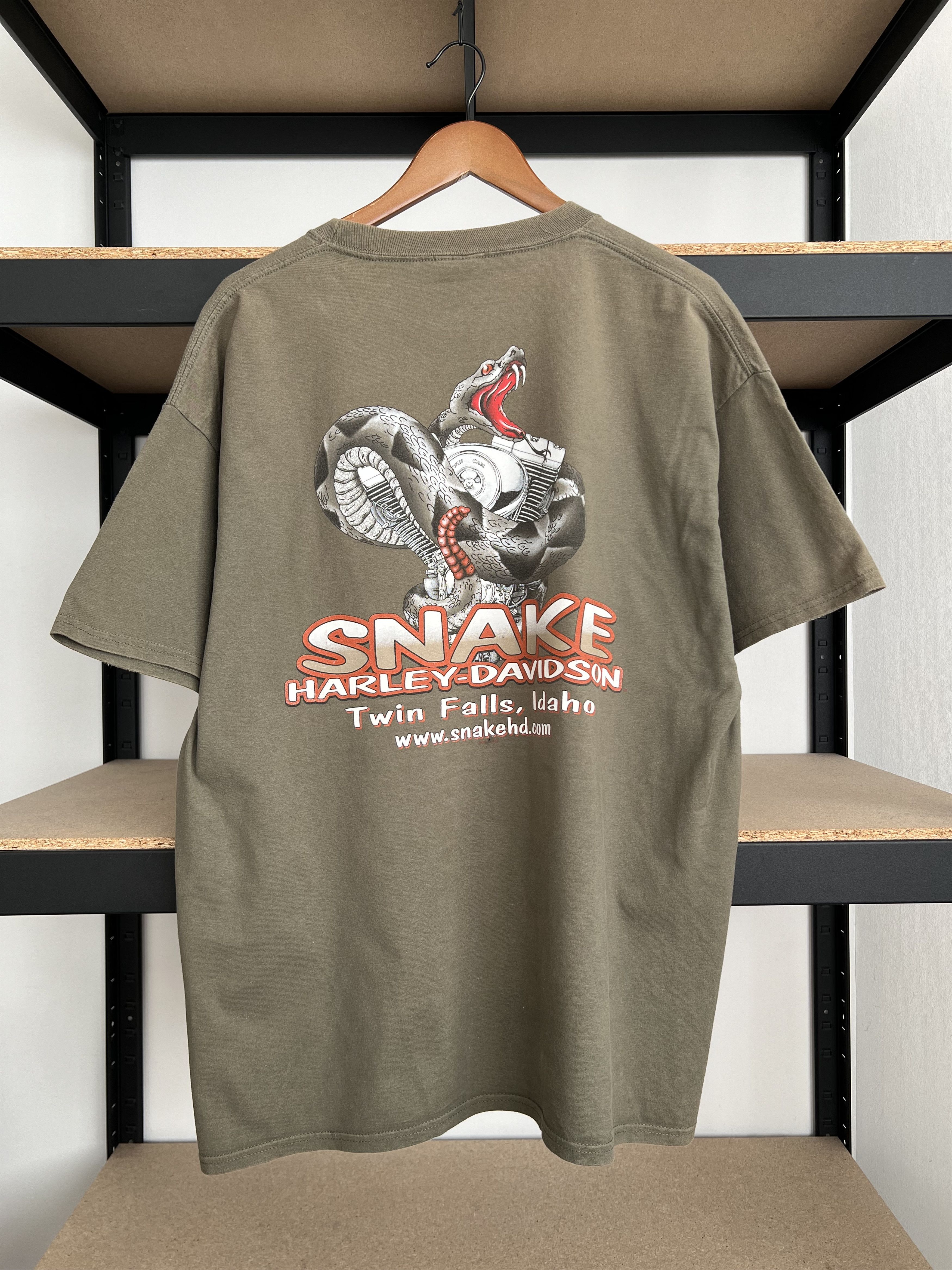 Harley Davidson Vintage 2014 Harley Davidson Motorcycle Snake T-shirt Size US XL / EU 56 / 4 - 1 Thumbnail