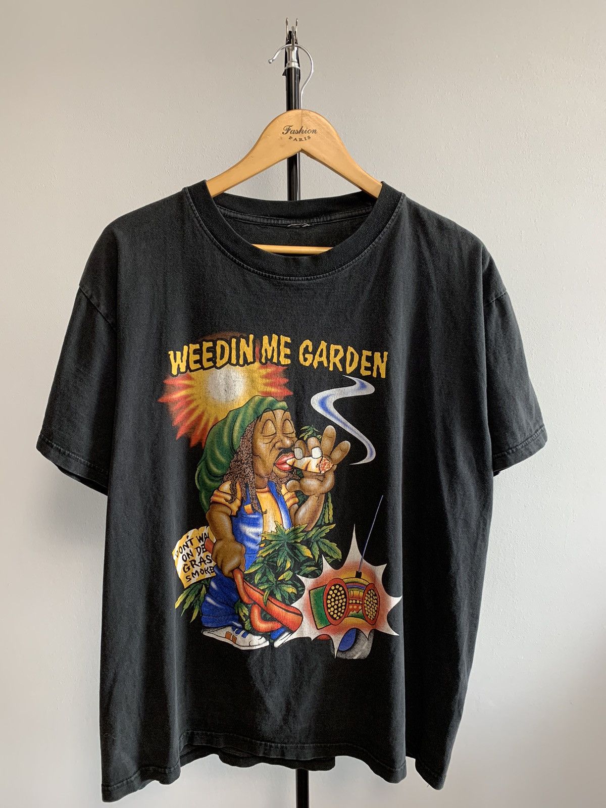 Band Tees × Vintage Vintage 90s Weedin Me Garden Marijuana smoke blunt tee Size US L / EU 52-54 / 3 - 2 Thumbnail