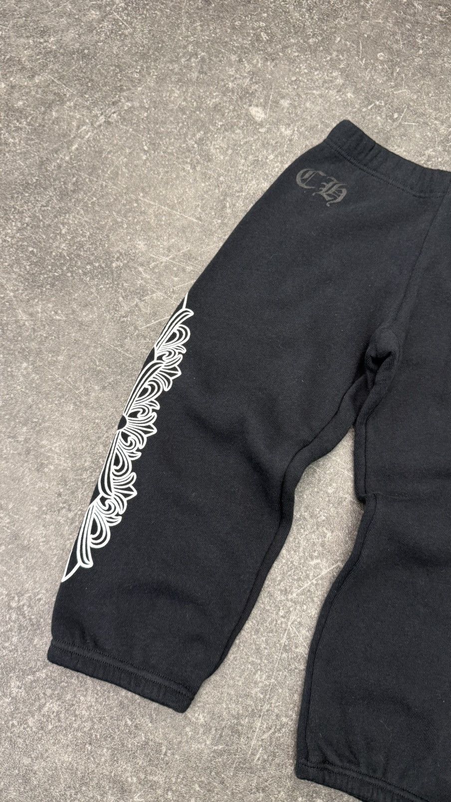 Chrome Hearts Chrome Hearts KIDS Horseshoe Floral Sweatpants Black Size US 26 / EU 42 - 3 Thumbnail
