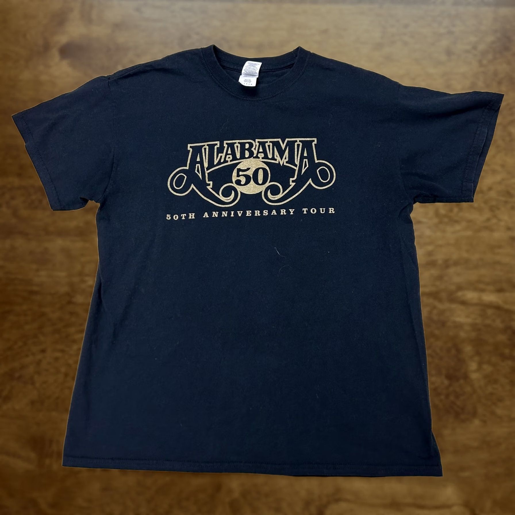Gildan VINTAGE Alabama Gildan Shirt Mens L Black 50th Anniversary Tour 2019 Tee T-Shirt Size US L / EU 52-54 / 3 - 1 Thumbnail