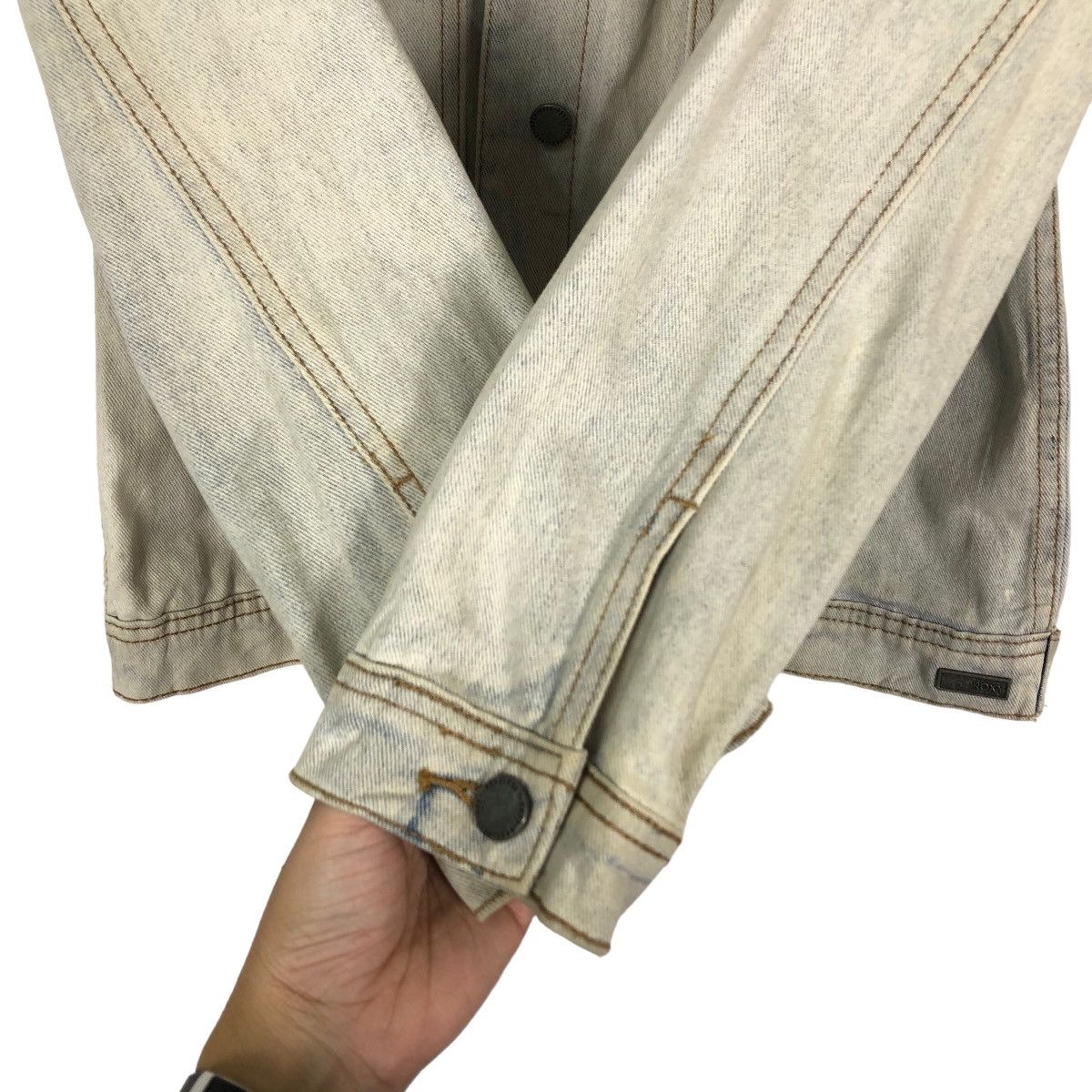 Japanese Brand 🔥Rare Acid Wash Design Denim Trucker Jacket Roxy Japan Size US S / EU 44-46 / 1 - 11 Thumbnail