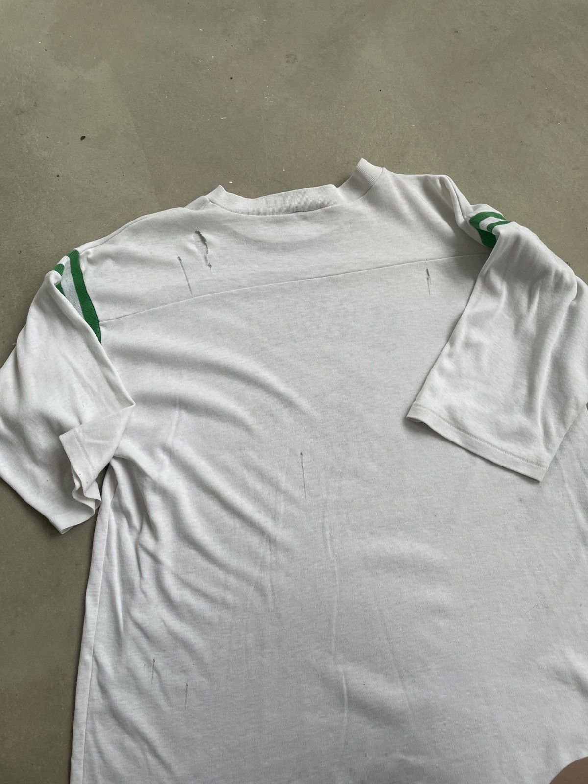 Vintage VINTAGE 80s HAWAII RAINBOWS FOOTBALL TEE Size US M / EU 48-50 / 2 - 7 Thumbnail