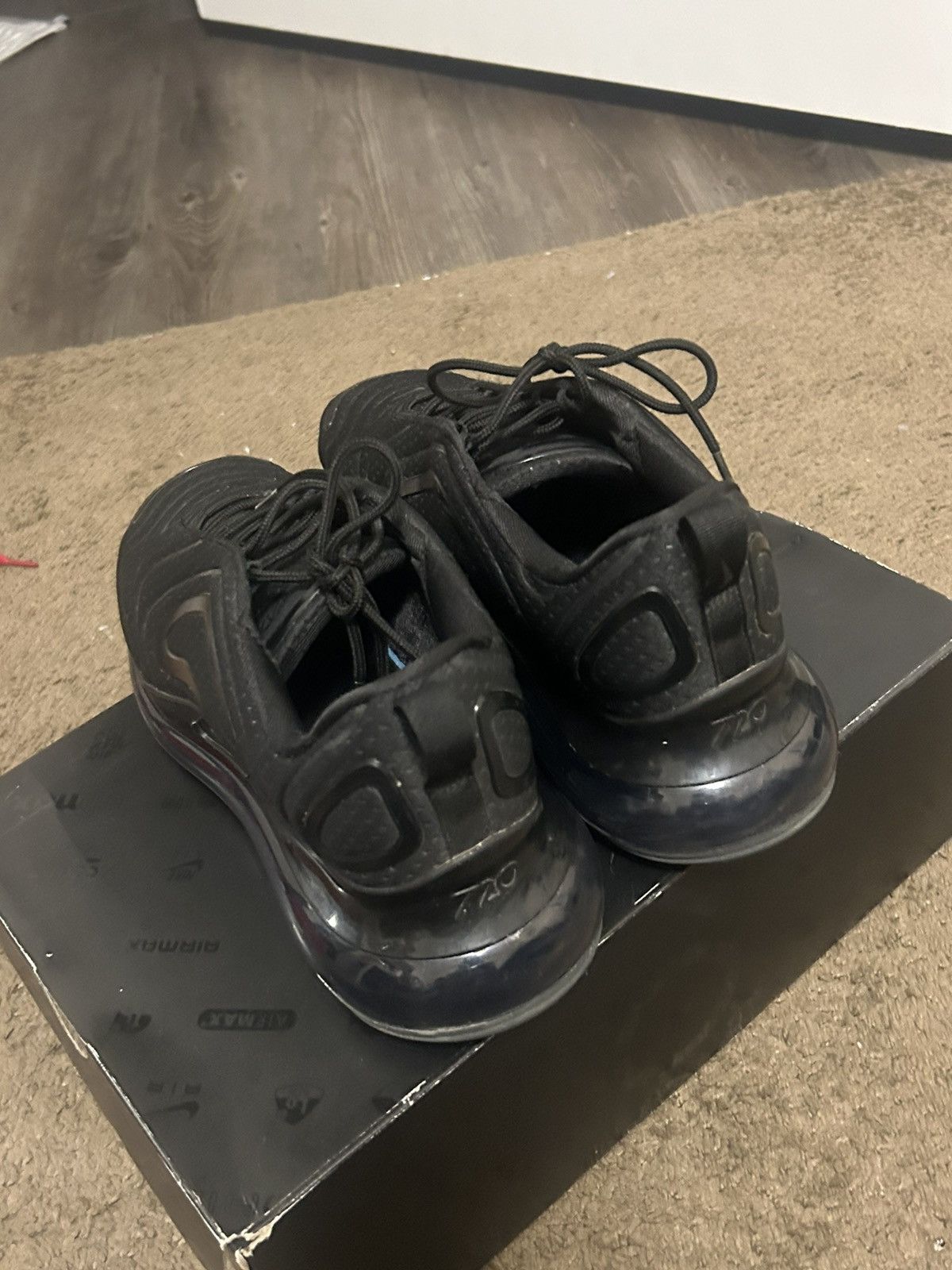 Nike Air Max 720 Triple Black