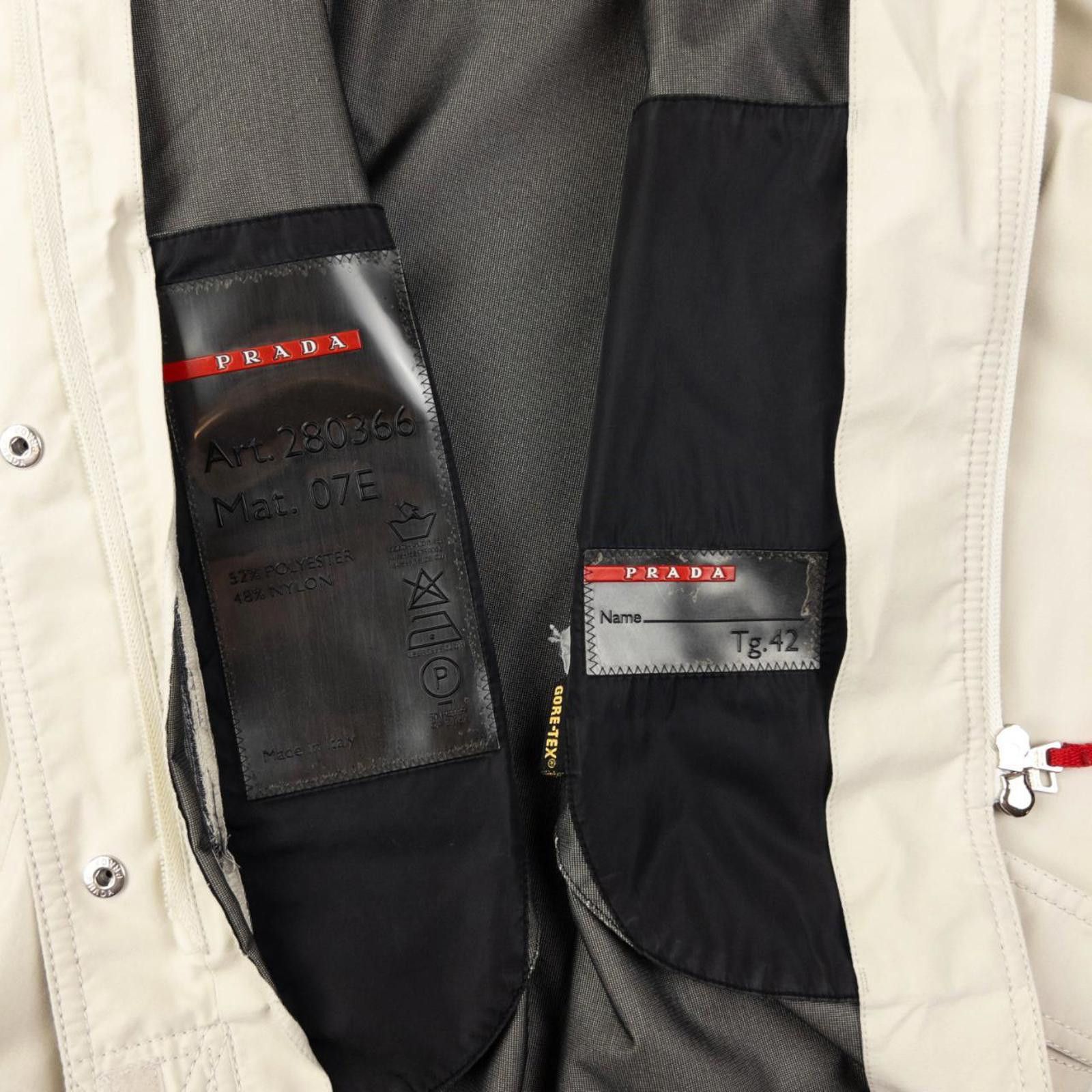 Prada Vintage Prada Sport Goretex Raincoat Womens Size M Size XXS / US 00 / IT 34 - 5 Thumbnail