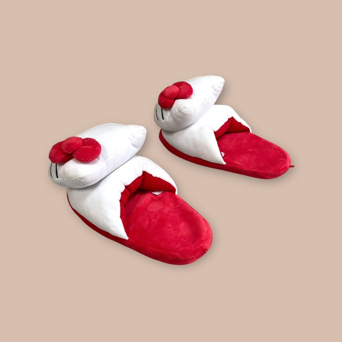 Anime 2018 Hello Kitty Bighead Slippers Size US 7.5 / EU 40-41 - 3 Thumbnail