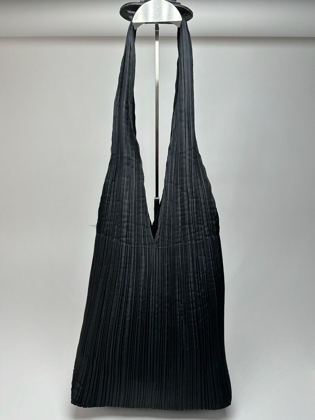 Issey Miyake Vintage Issey Miyake Plissee Bag Black Size ONE SIZE - 1 Thumbnail