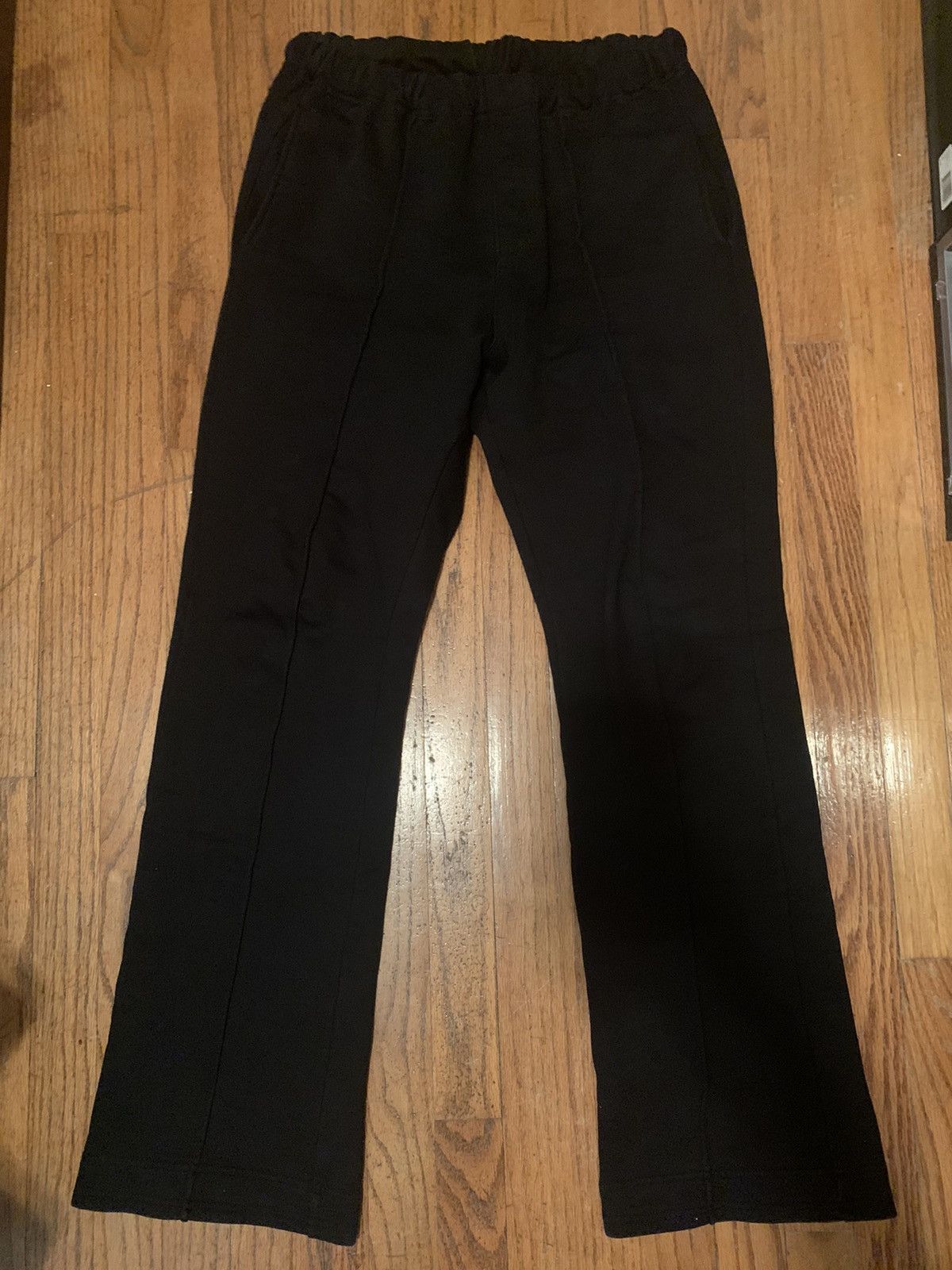 Pre-owned Vuja De Sweatpants In Black