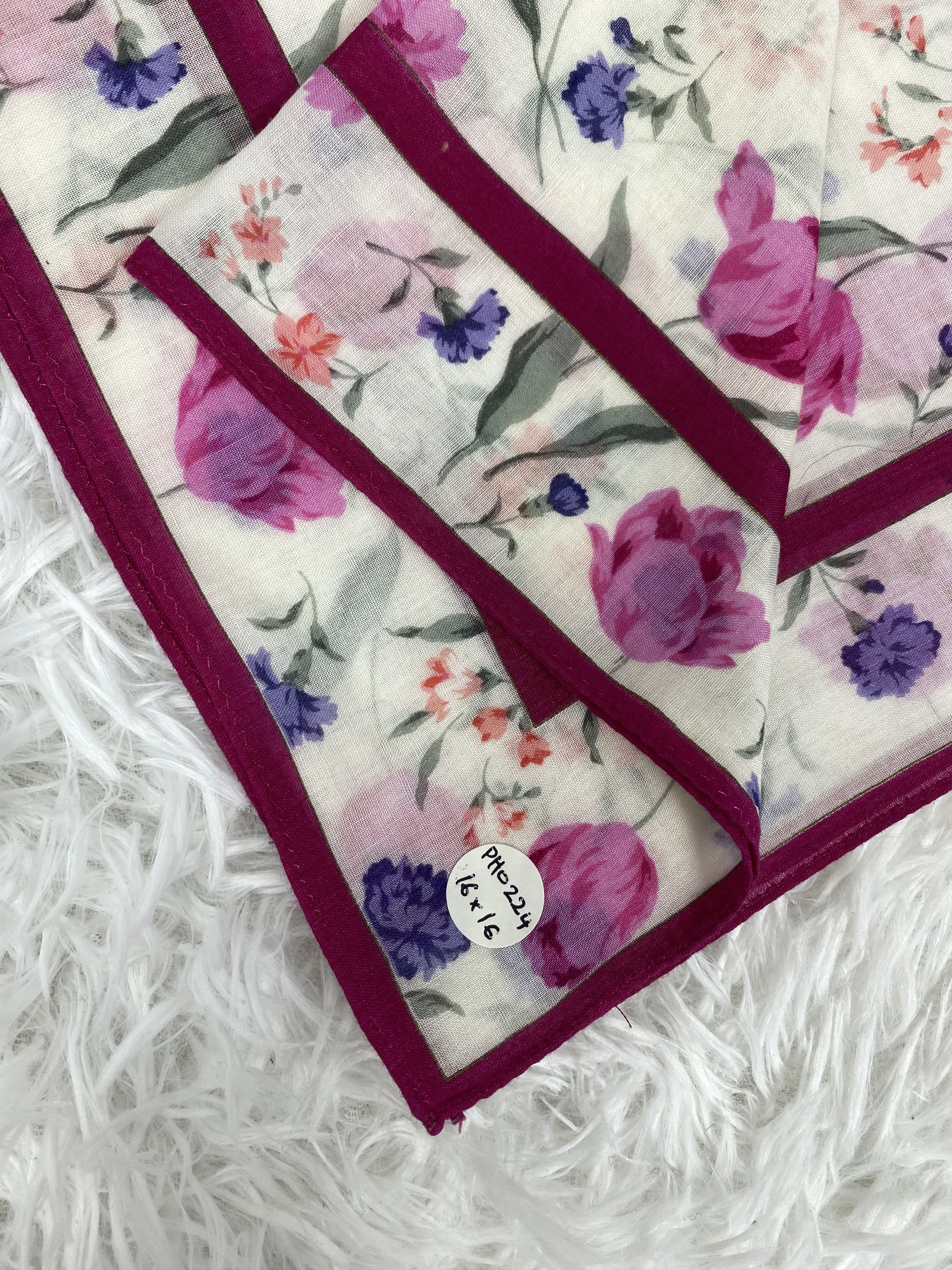 Pierre Balmain × Vintage Vintage Pierre Balmain Handkerchief Neckerchief PH0224 Size ONE SIZE - 2 Thumbnail