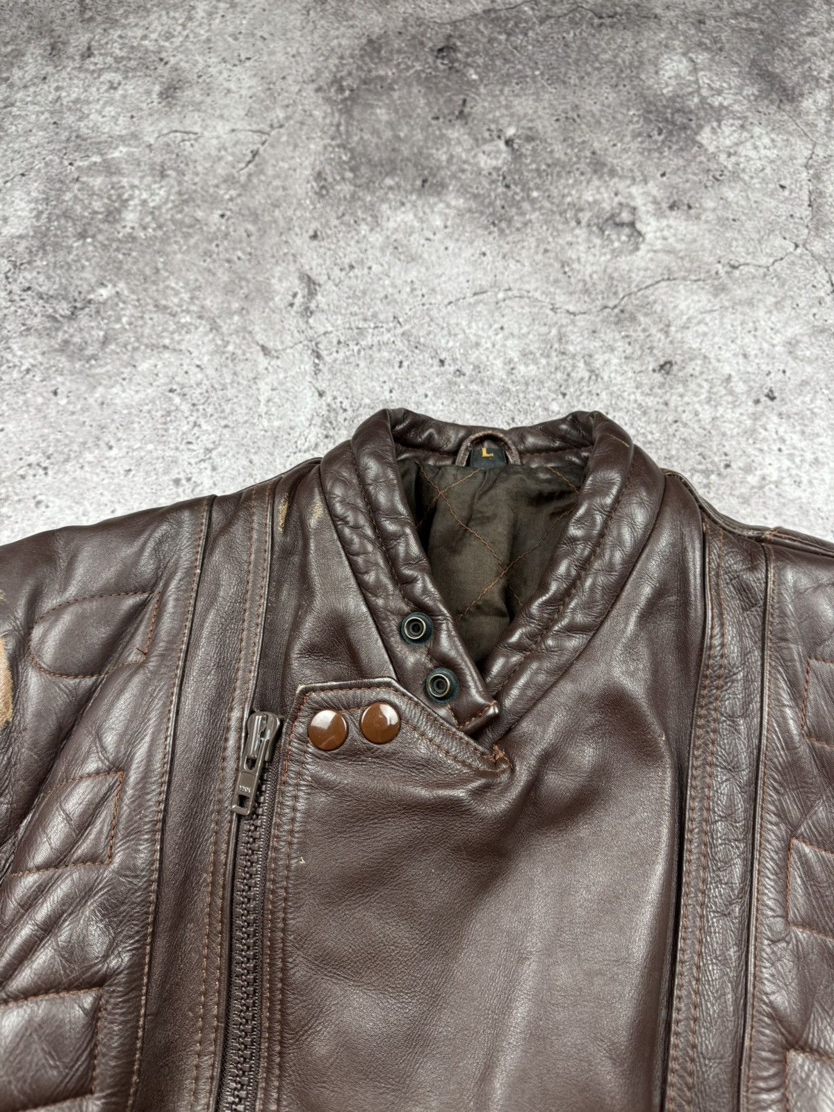 Vintage VINTAGE 80S BROWN BIKER RAMONES FADED RACING LEATHER JACKET Size US L / EU 52-54 / 3 - 10 Thumbnail