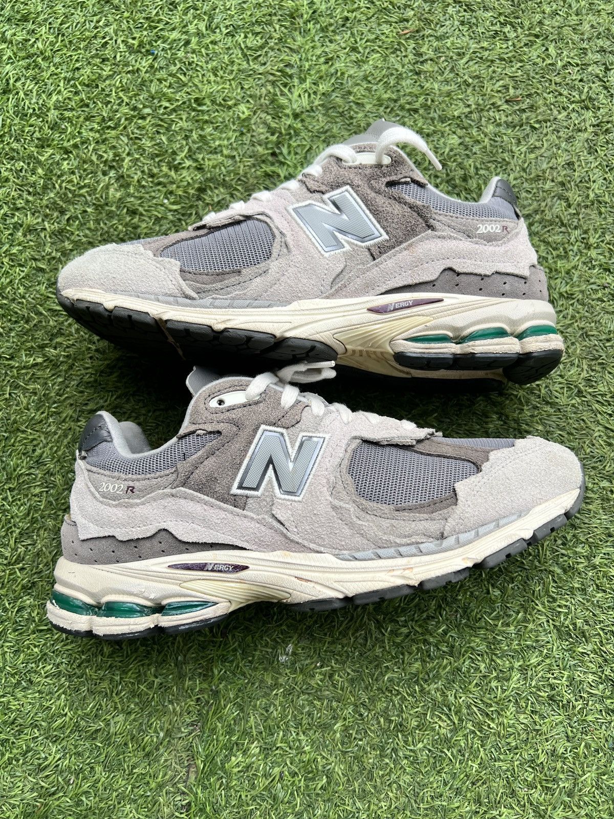 New Balance New Balance 2002R Raincloud Protection Pack M2002RDA Size US 9 / EU 42 - 3 Thumbnail