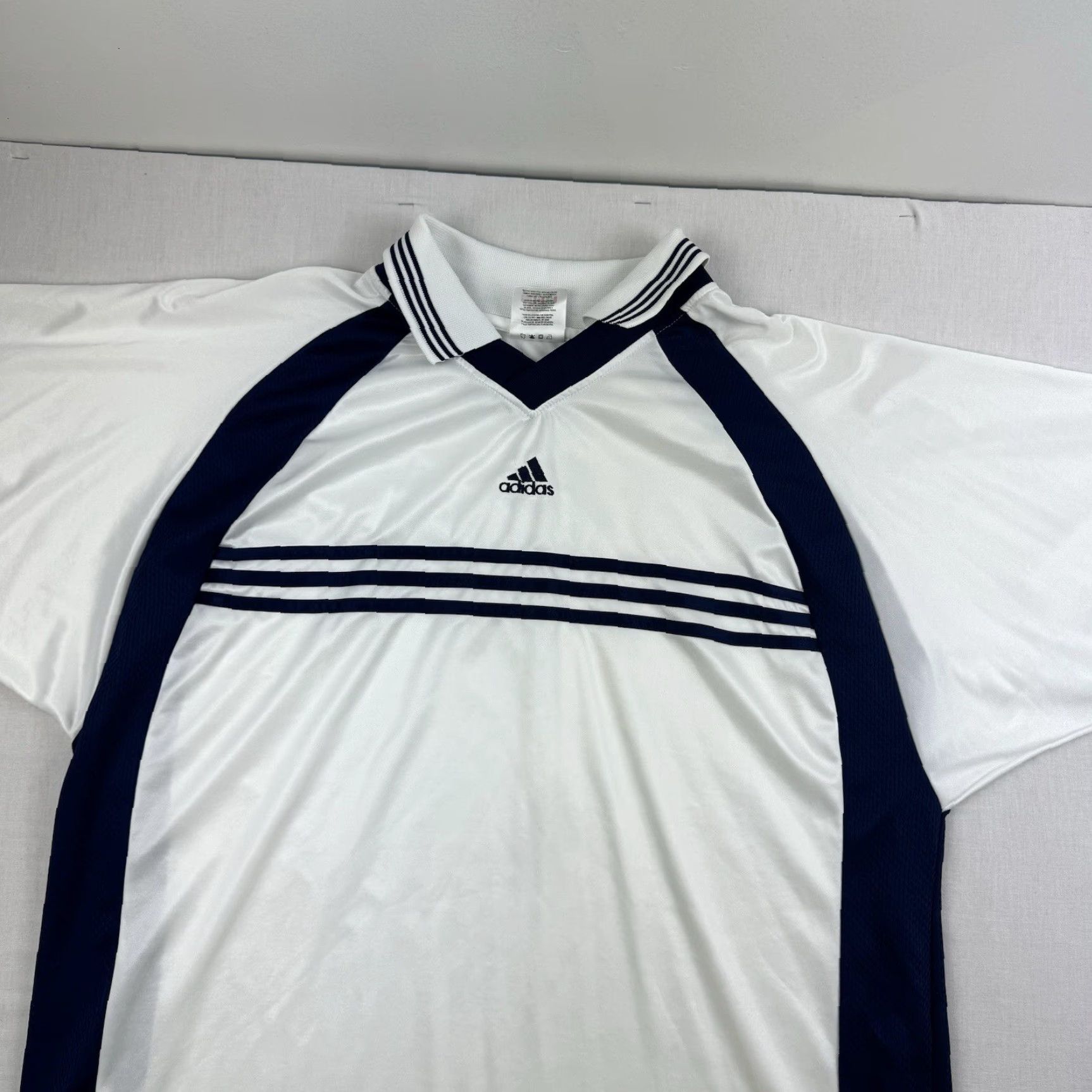 Adidas Vintage Adidas Athletic Shirt Adult XL White Collared Sports Soccer 90s USA Size US XL / EU 56 / 4 - 2 Thumbnail