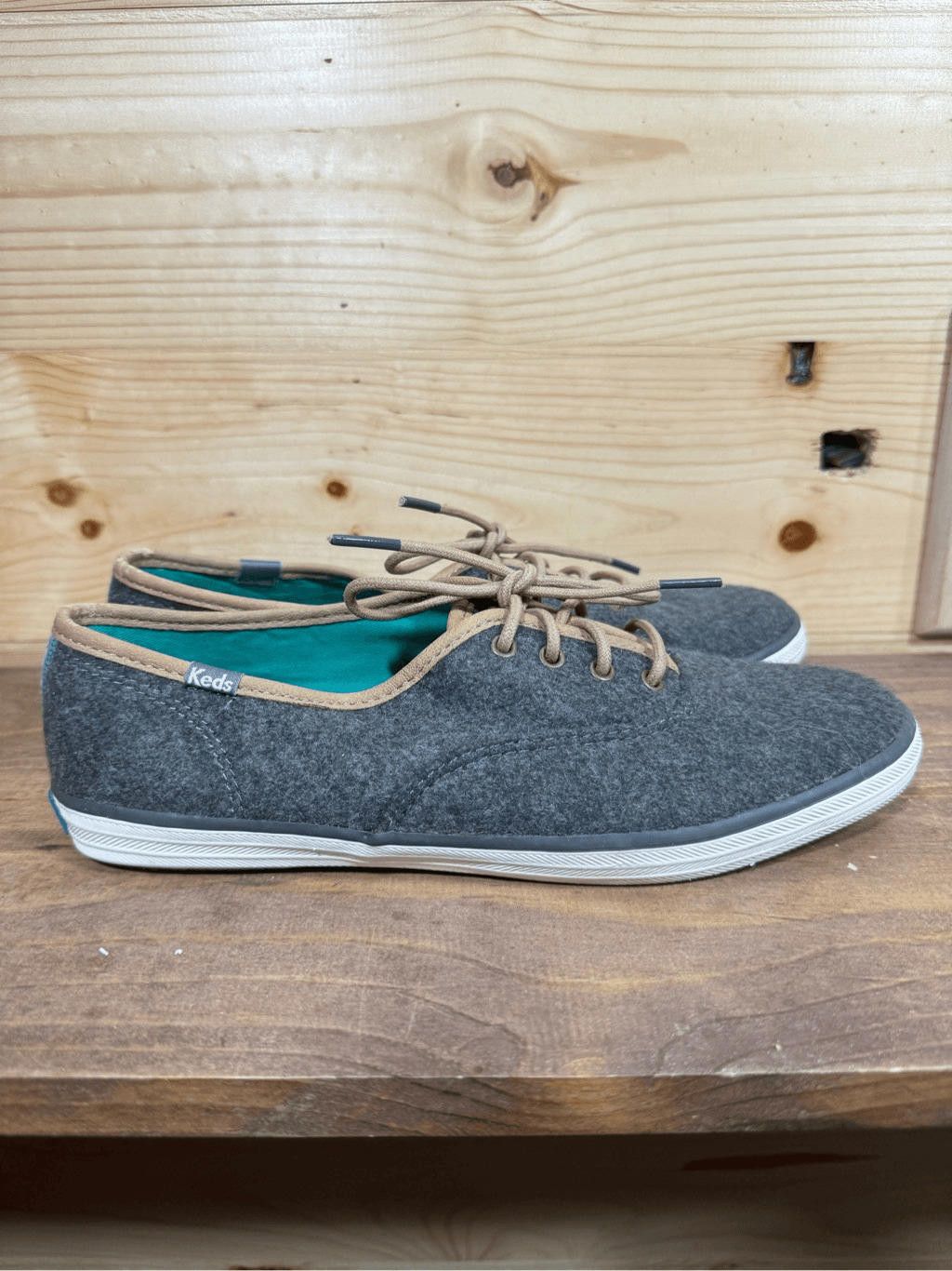 Keds Keds Champion Women's Size 8.5 Gray Wool Tan Piping Shoes Size US 8.5 / IT 38.5 - 4 Thumbnail