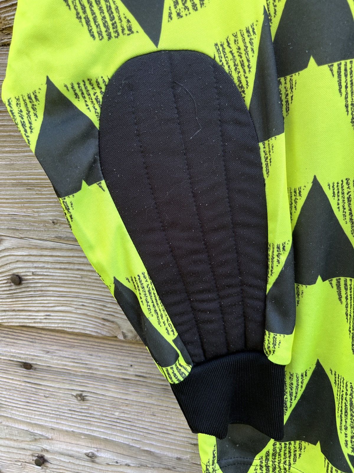 Umbro 90s Vintage 1990/91 Umbro Rare Template GK Jersey Size US L / EU 52-54 / 3 - 3 Thumbnail