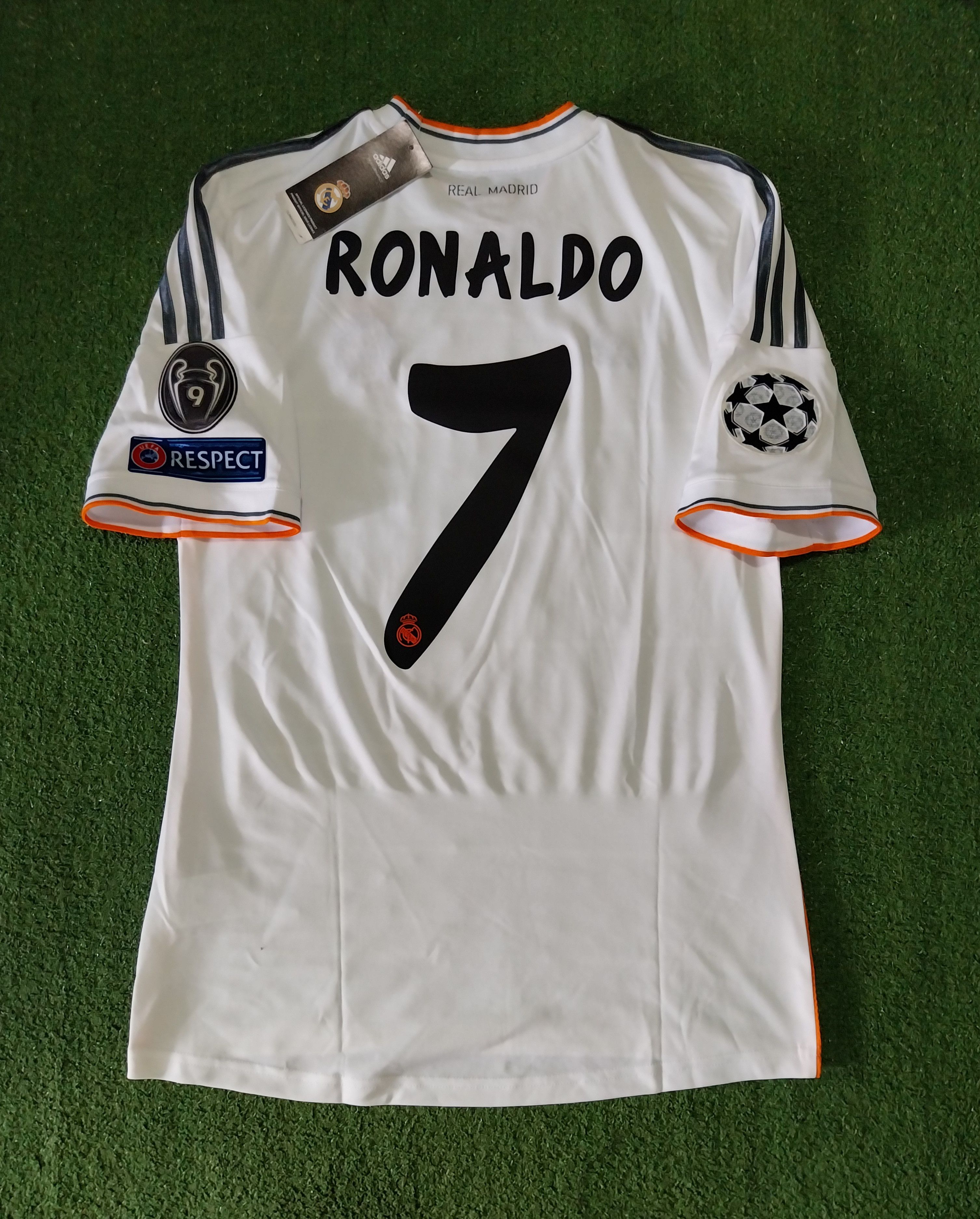 Adidas Real madrid home 2013/2014 cristiano ronaldo jersey football Size US S / EU 44-46 / 1 - 2 Thumbnail