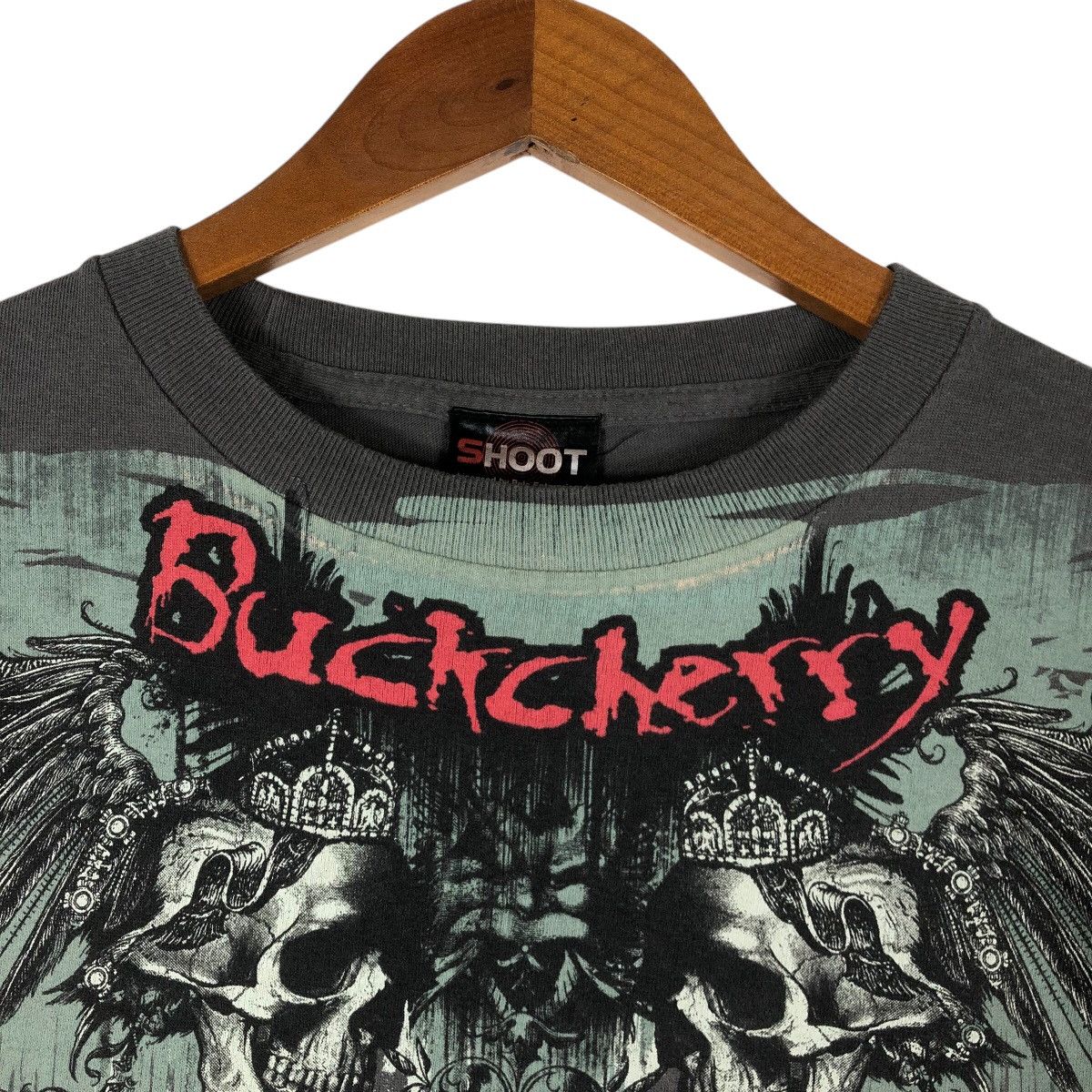 Band Tees BUCKCHERRY American Hard Rock Band T-Shirt Size US M / EU 48-50 / 2 - 3 Thumbnail
