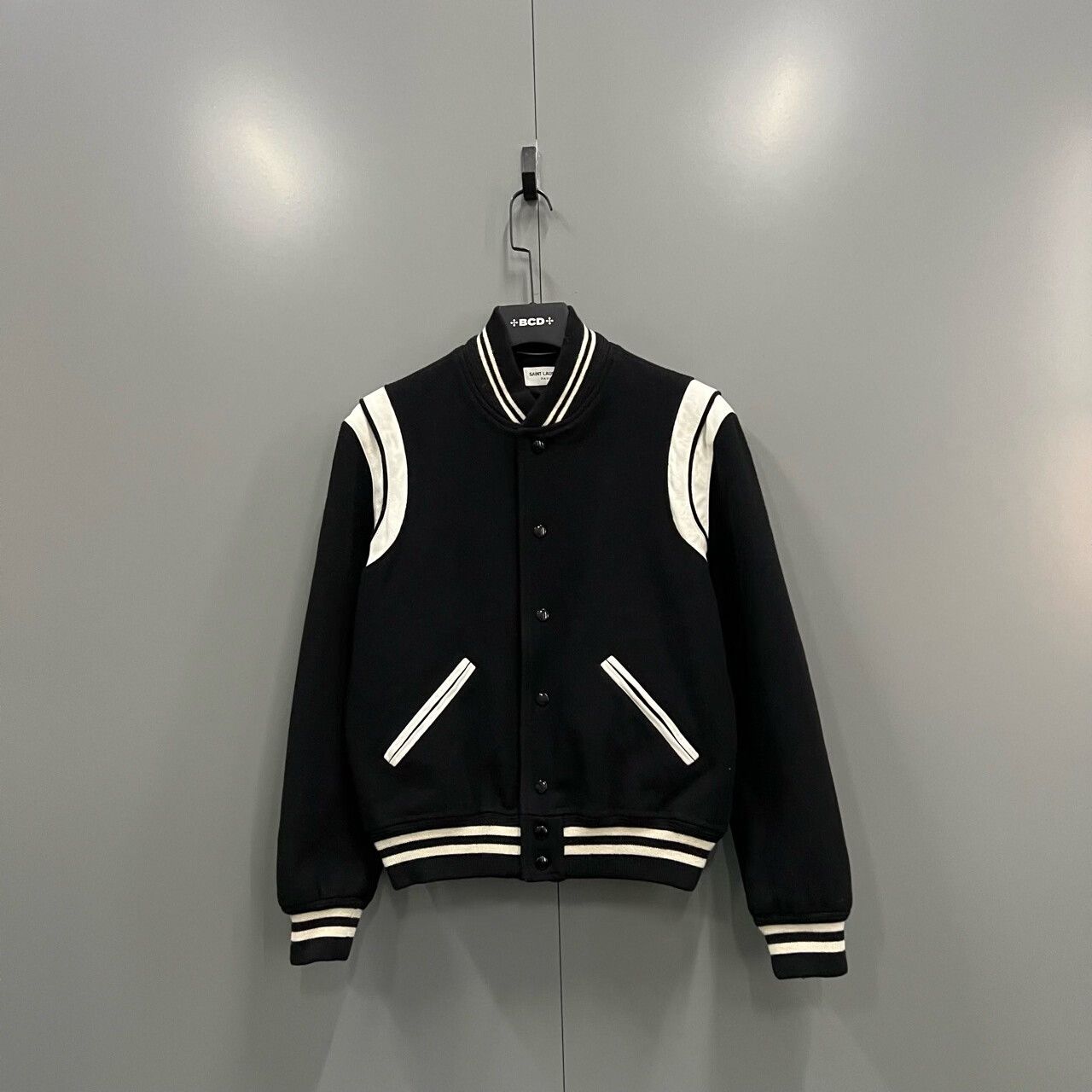 Saint Laurent Paris saint laurent black colorblock baseball jacket Size US M / EU 48-50 / 2 - 1 Thumbnail