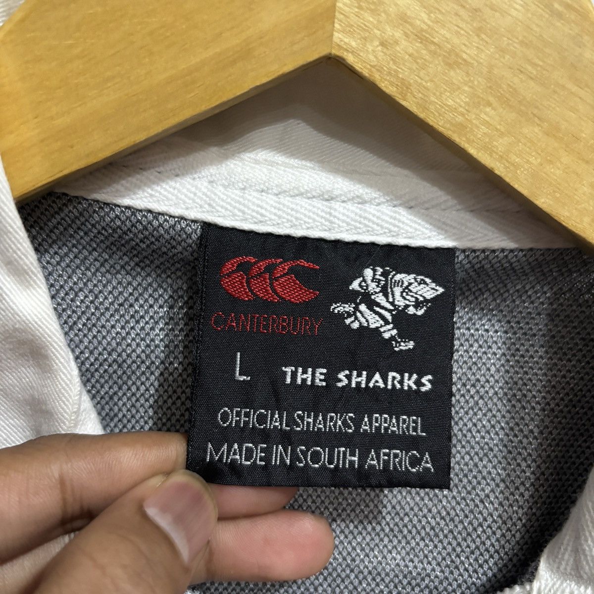 Canterbury of New Zealand Rare Canterbury Natal Sharks 2003 Rugby Shirt Jersey Size US L / EU 52-54 / 3 - 9 Thumbnail