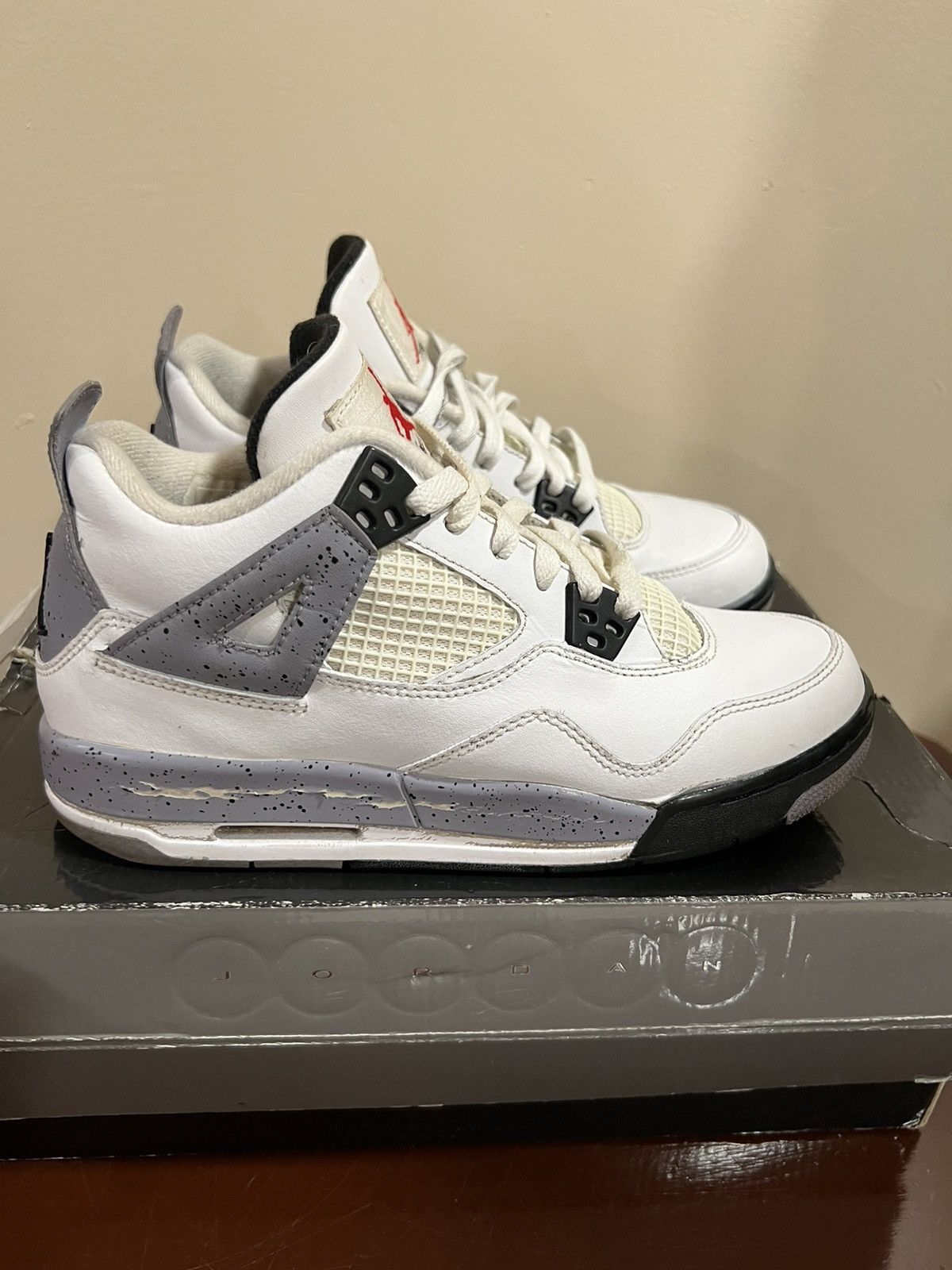 Jordan Brand × Nike Jordan Retro 4 White Cement 2012 Size US 6 / EU 39 - 3 Thumbnail