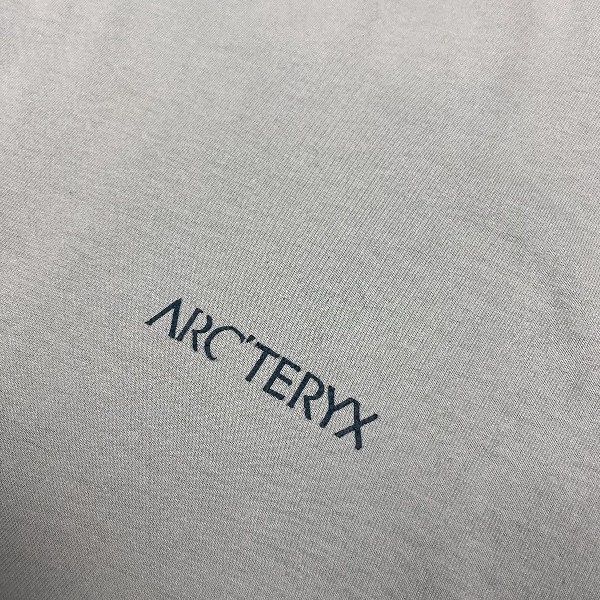 Arc'teryx Vintage Arc’teryx big logo gorpcore tee 90’s Size US XL / EU 56 / 4 - 8 Thumbnail
