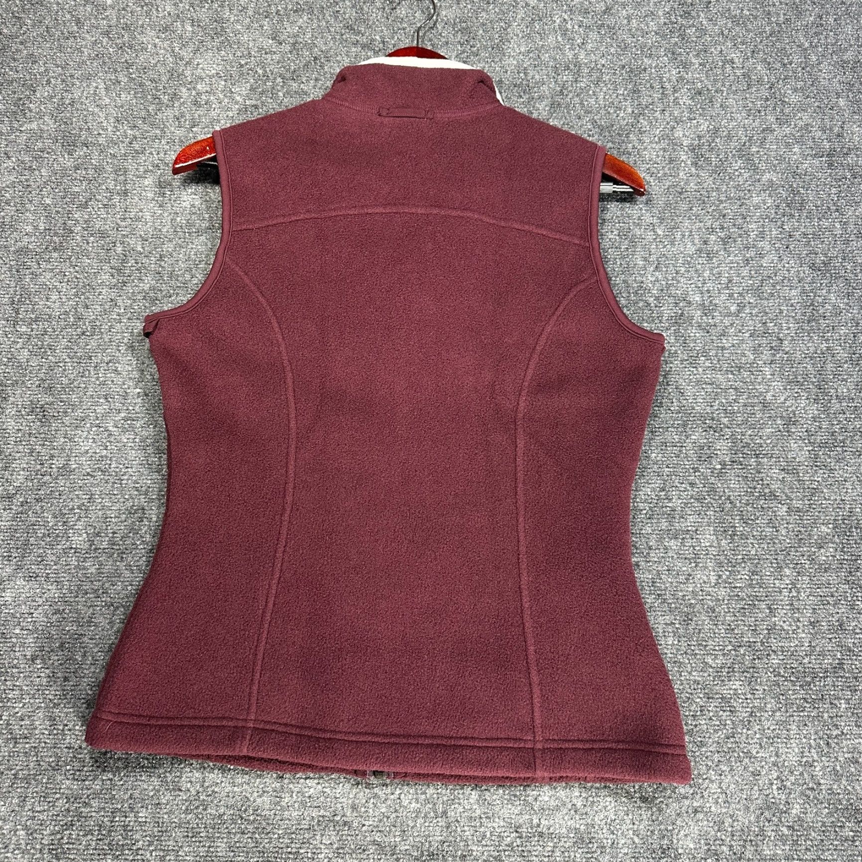 Eddie Bauer Eddie Bauer Vest Womens XS Fleece Full Zip Plum Wine Color Pockets Logo Casual Jacket (19) Size XS / US 0-2 / IT 36-38 - 6 Thumbnail