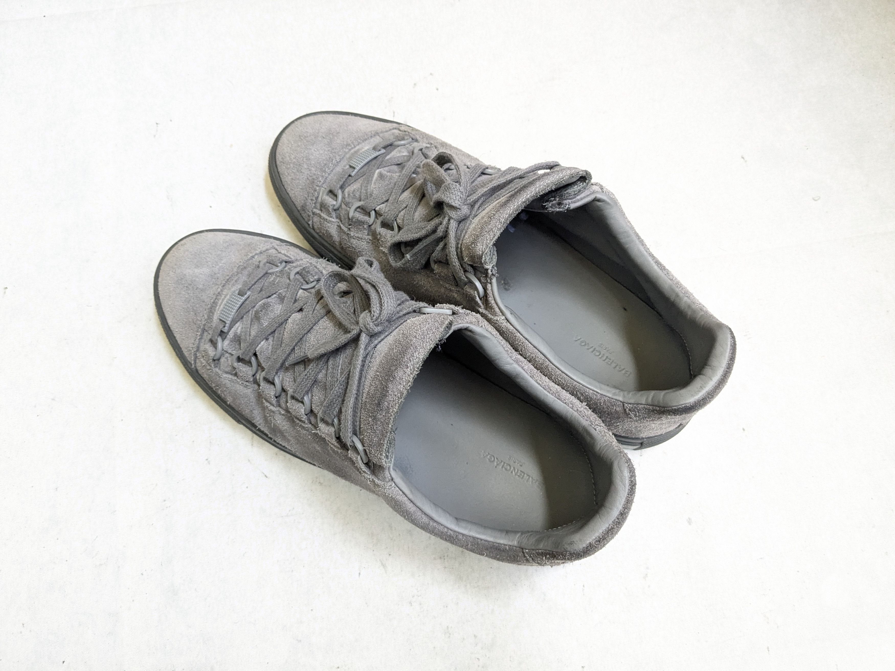 Balenciaga Balenciaga Arena Sneakers Gray 9 Low Tops Suede Size US 9 / EU 42 - 14 Thumbnail