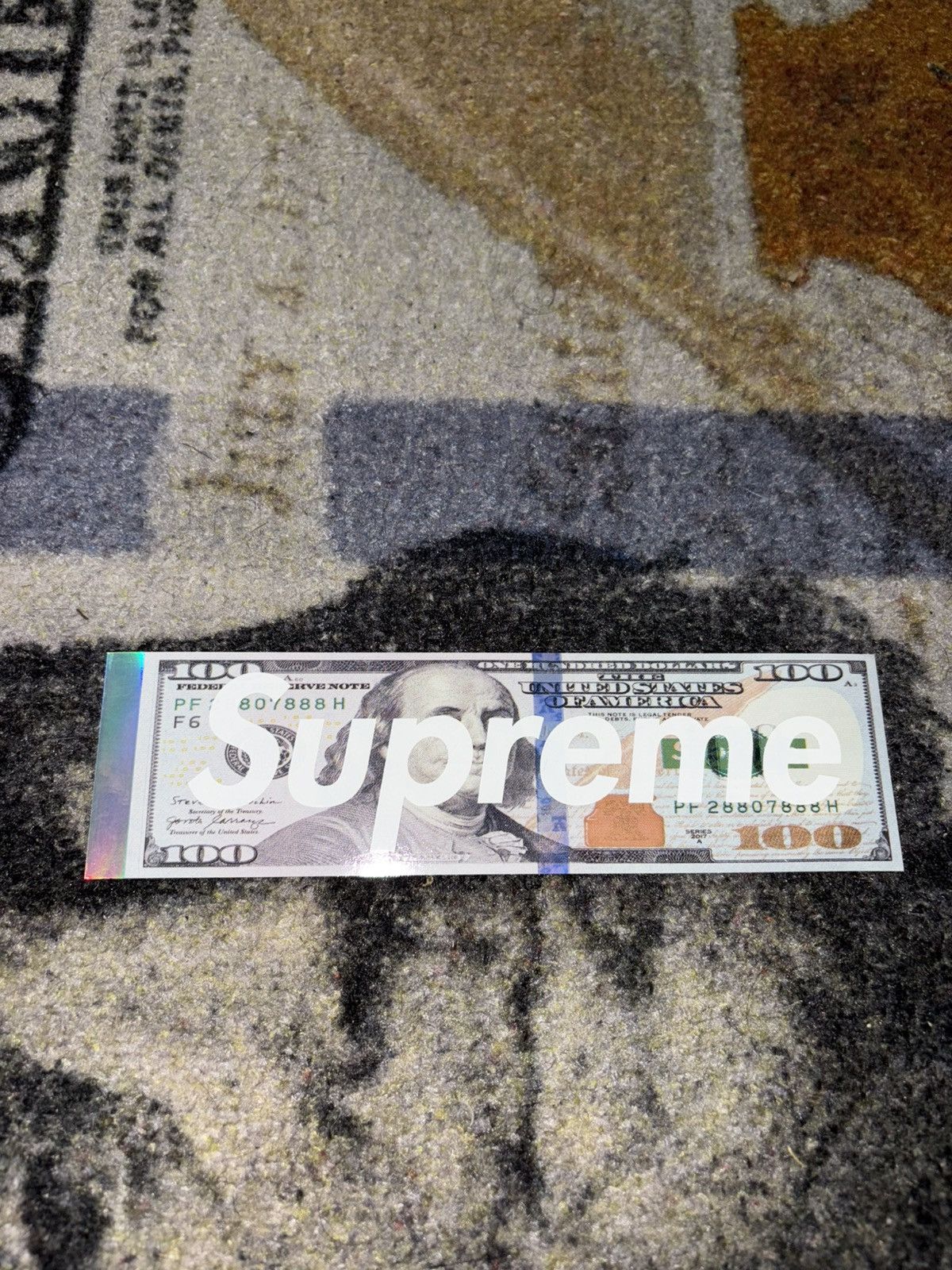 Supreme Supreme Money Box Logo Sticker FW25 Size ONE SIZE - 1 Thumbnail