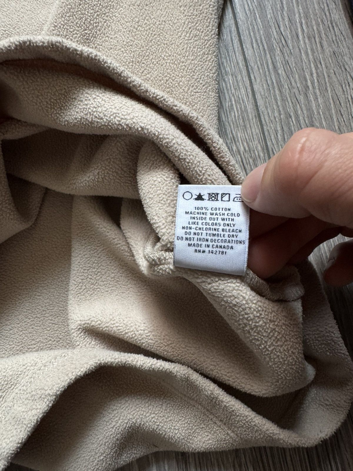 Aime Leon Dore AIMÉ LEON DORE COLOR BLOCKED FLEECE LONGSLEEVE (CREAM) S Size US S / EU 44-46 / 1 - 8 Thumbnail