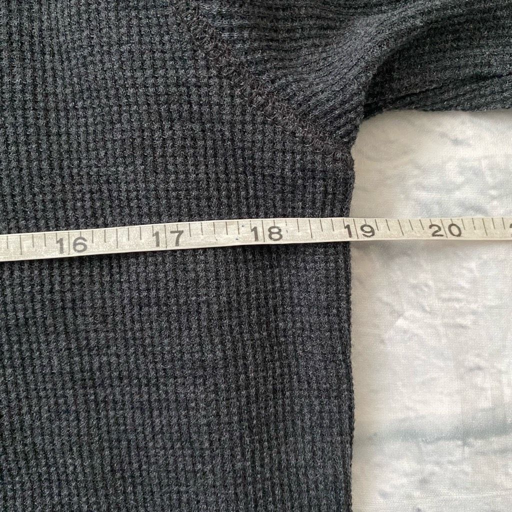 Old Navy Old Navy men M cotton blend 3 button textured thermal longsl Size US M / EU 48-50 / 2 - 8 Thumbnail